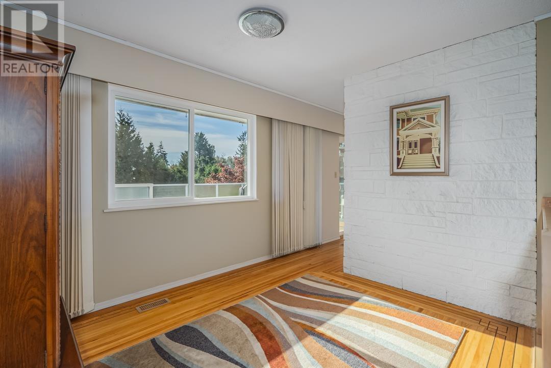 1069 Shavington Street, North Vancouver, British Columbia  V7L 1K7 - Photo 7 - R2971076