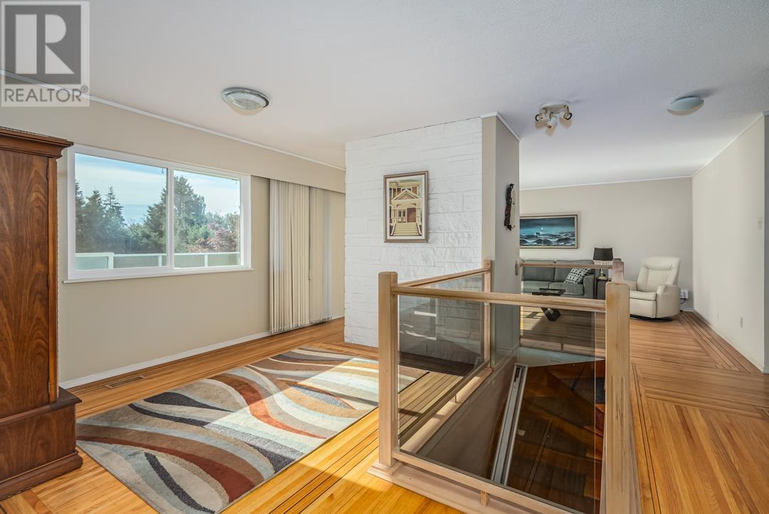 1069 Shavington Street, North Vancouver, British Columbia  V7L 1K7 - Photo 8 - R2971076