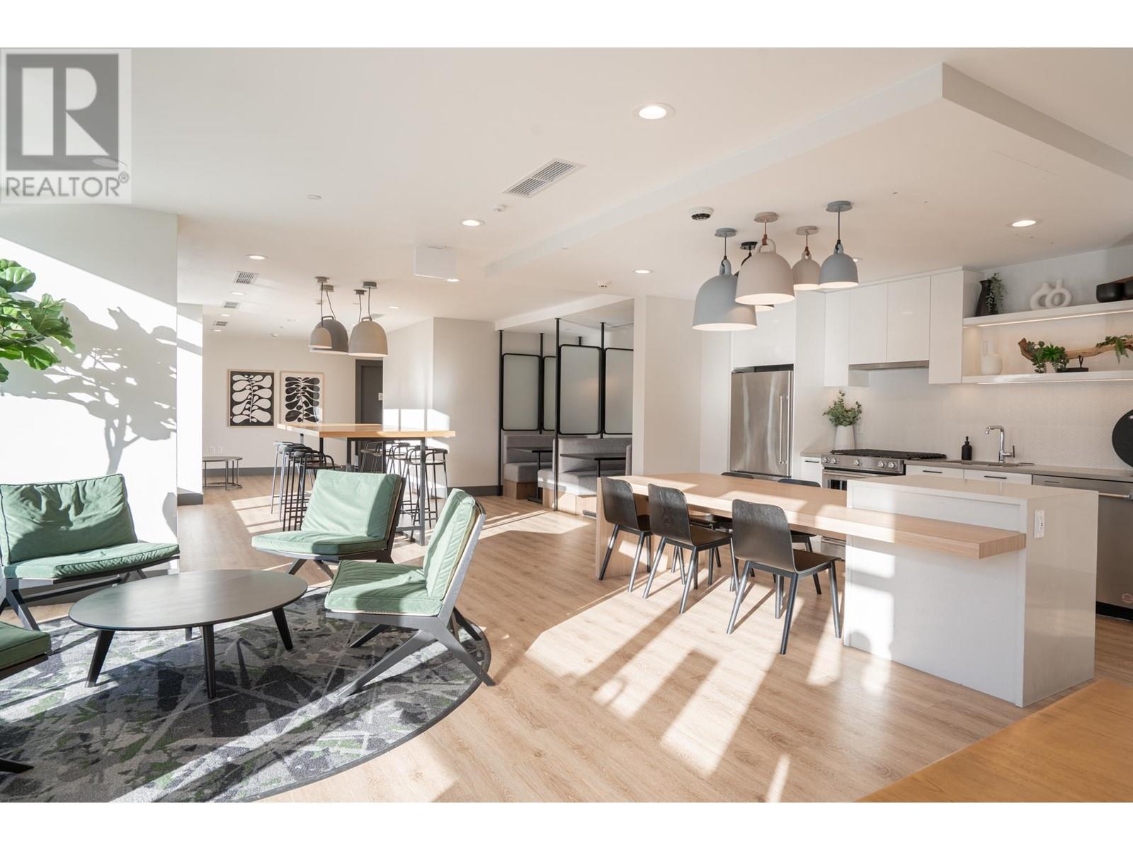 Listing Picture 24 of 33 : 1309 3430 E KENT AVENUE SOUTH, Vancouver / 溫哥華 - 魯藝地產 Yvonne Lu Group - MLS Medallion Club Member