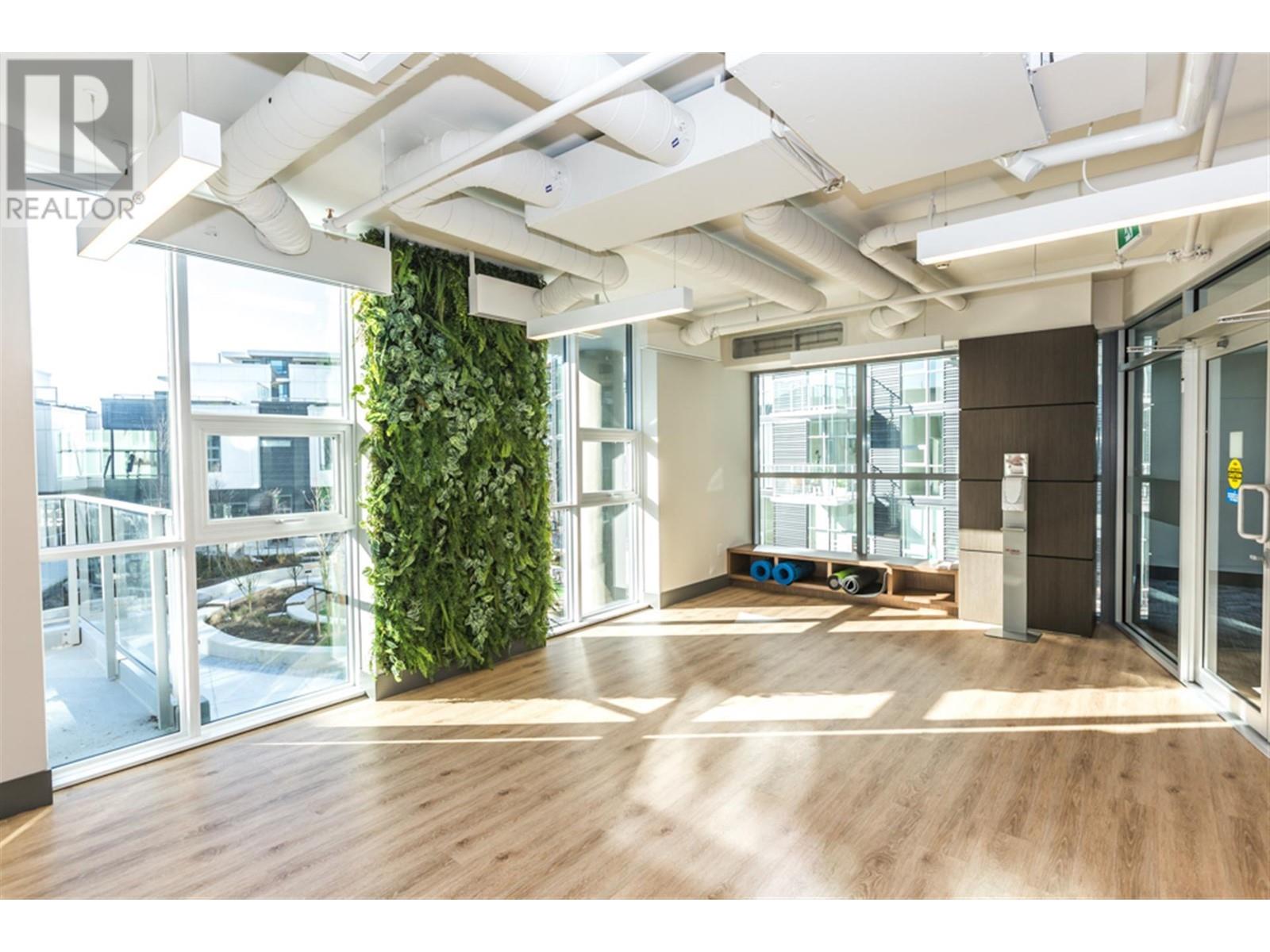 Listing Picture 28 of 33 : 1309 3430 E KENT AVENUE SOUTH, Vancouver / 溫哥華 - 魯藝地產 Yvonne Lu Group - MLS Medallion Club Member