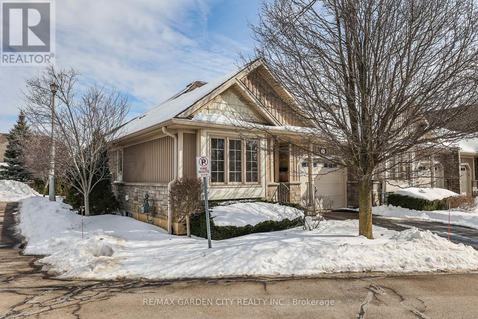 #5 - 603 Welland Avenue E, St. Catharines, Ontario  L2M 0A6 - Photo 1 - X11990344