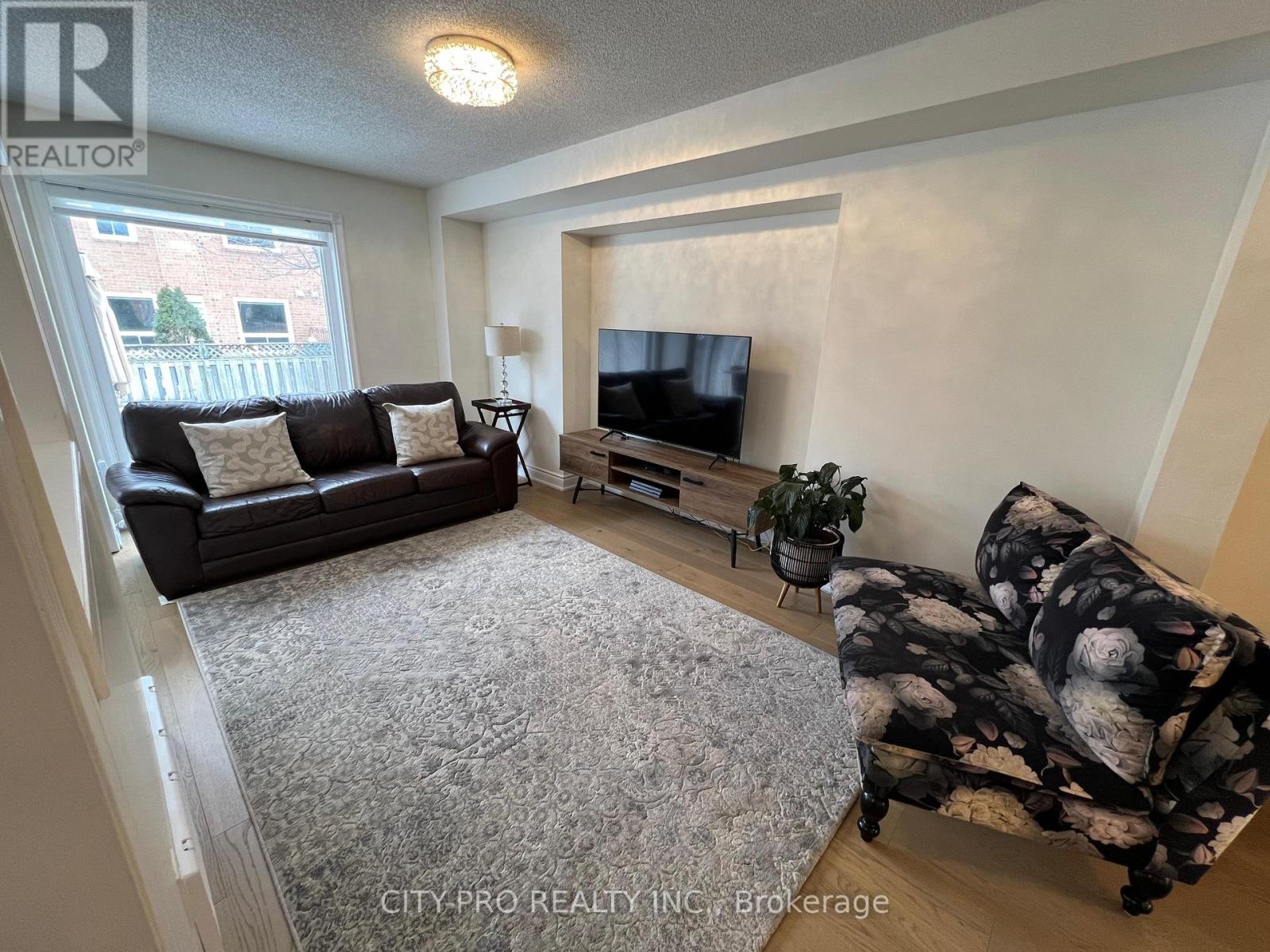 3416 Spirea Terrace, Mississauga, Ontario  L5N 7N4 - Photo 13 - W11988906