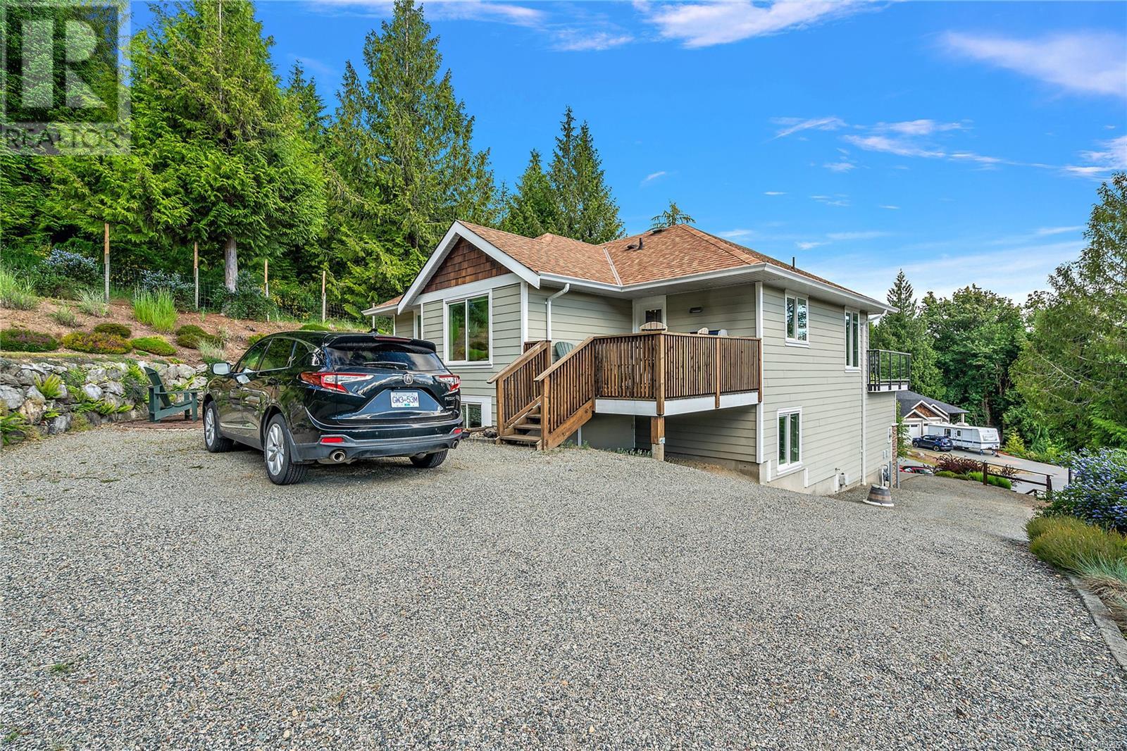 Property at 2628 Streamside Pl image 2