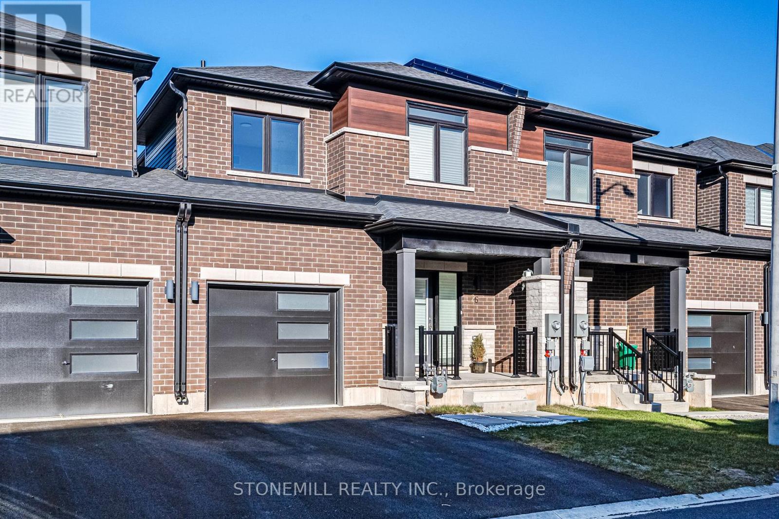 Property at 26 BENTGRASS DRIVE image 2