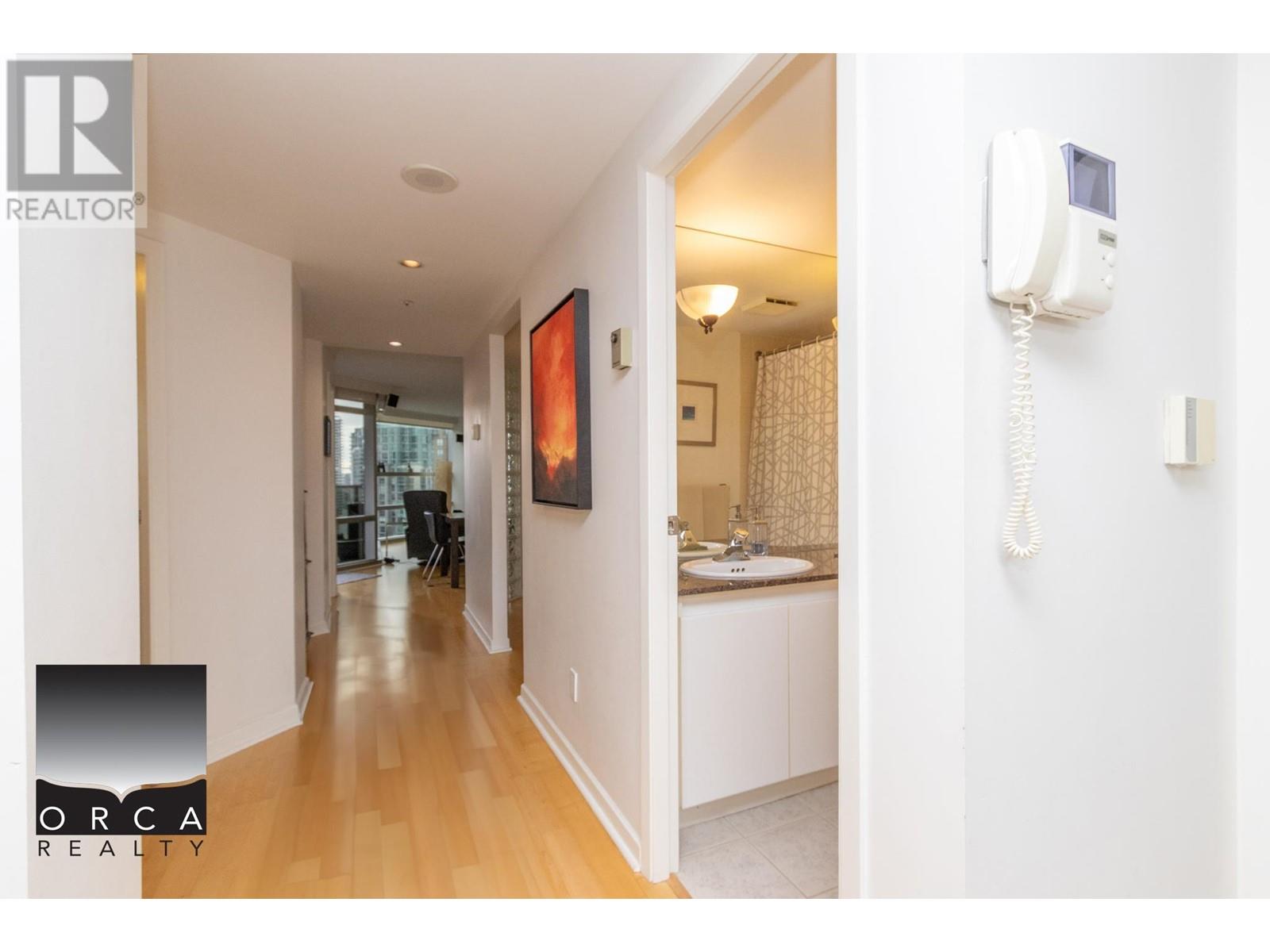 1810 1050 Burrard Street, Vancouver, British Columbia  V6Z 2R9 - Photo 4 - R2971186