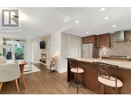 103 210 W 13TH STREET, North Vancouver, British Columbia
