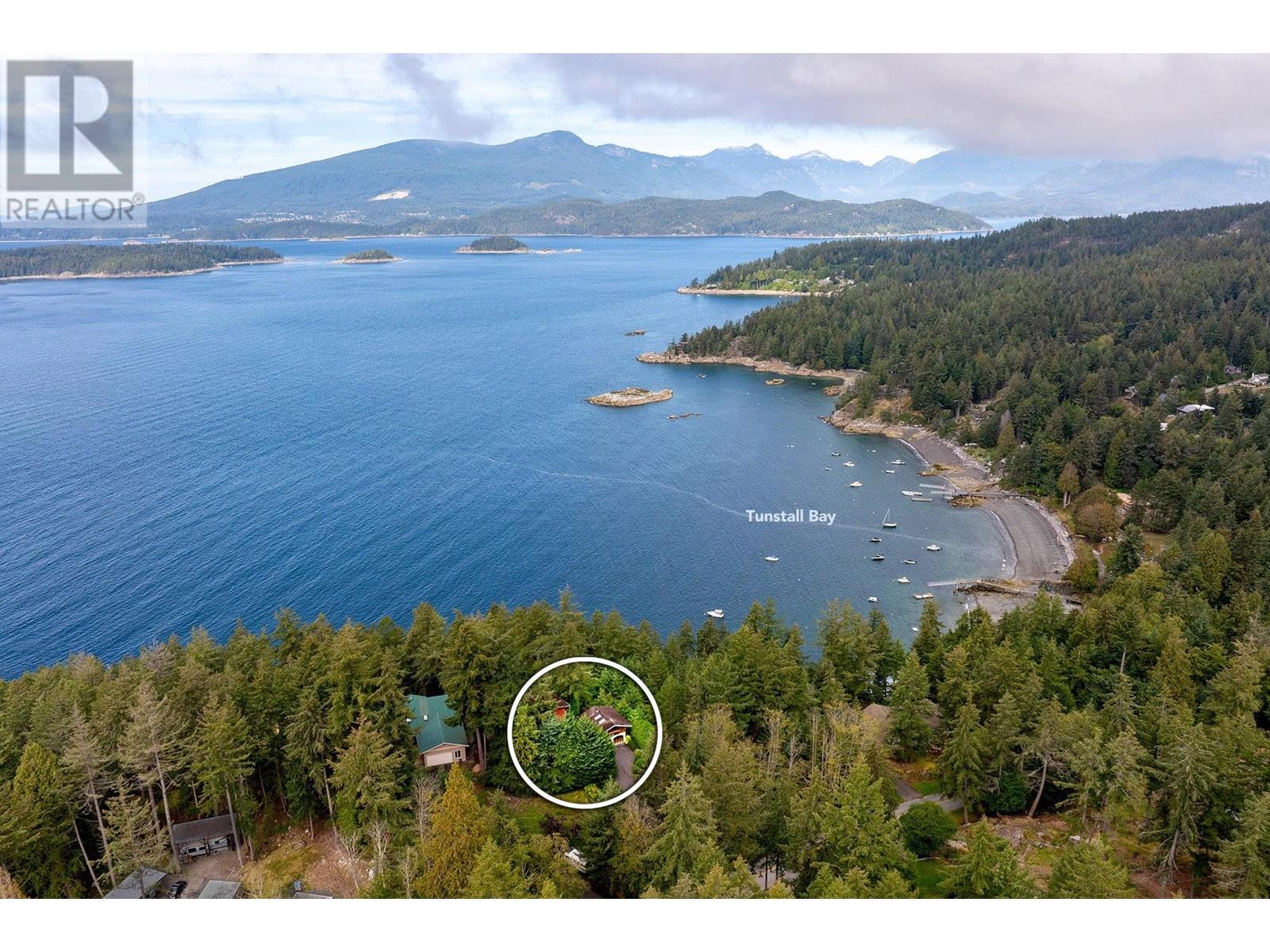 1684 Whitesails Drive, Bowen Island, British Columbia  V0N 1G2 - Photo 2 - R2939437