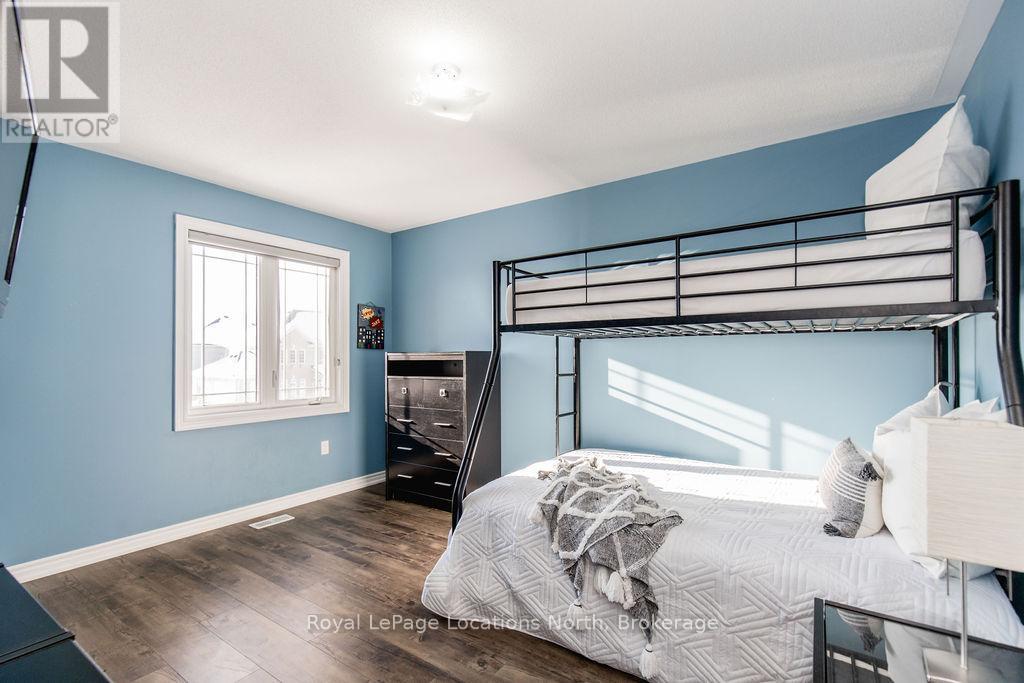 13 Academy Avenue, Wasaga Beach, Ontario  L9Z 0G9 - Photo 22 - S11990378