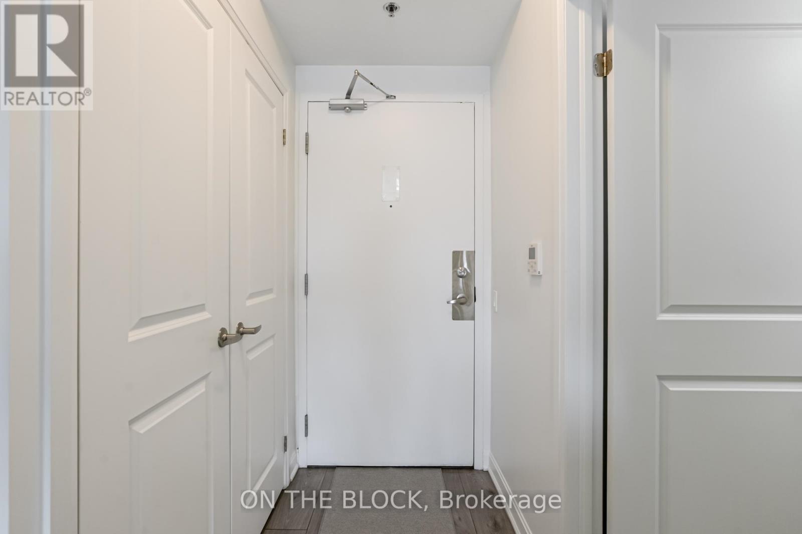 Property at 223 - 1900 SIMCOE STREET N image 4