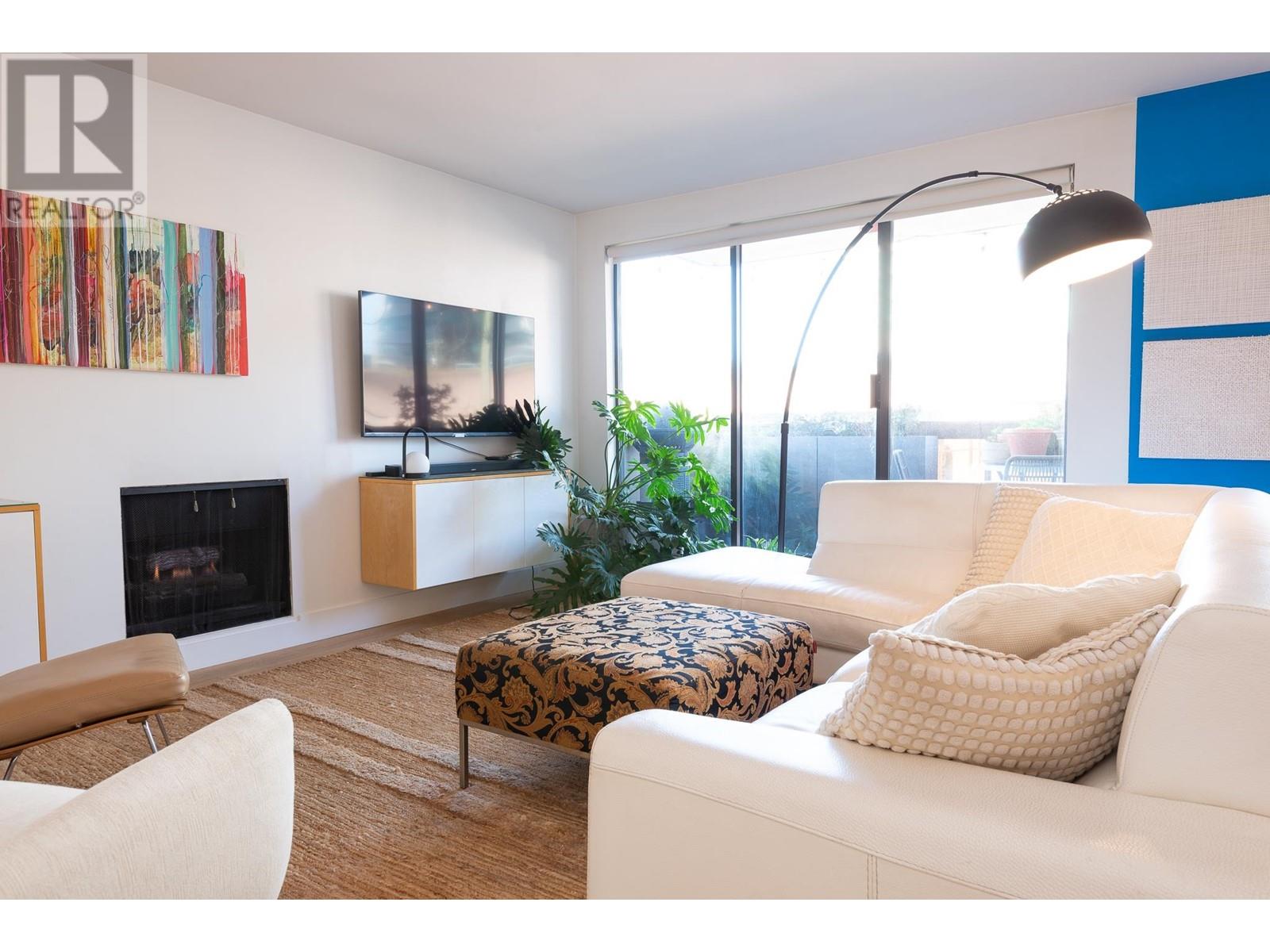 Listing Picture 10 of 38 : 301 1337 W 10TH AVENUE, Vancouver / 溫哥華 - 魯藝地產 Yvonne Lu Group - MLS Medallion Club Member