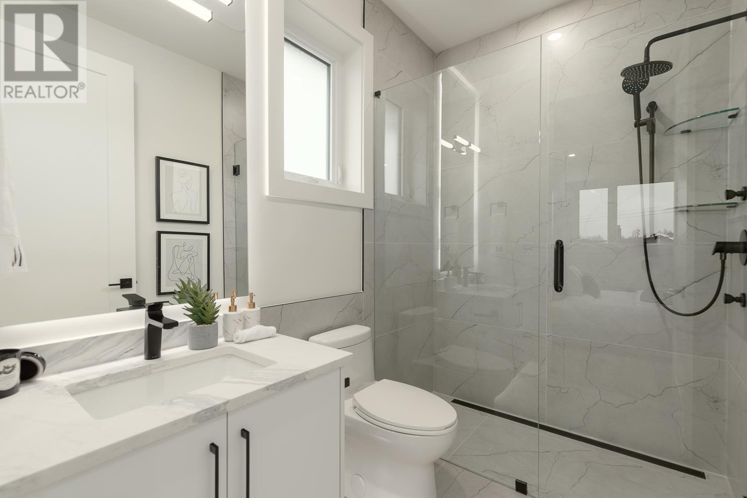 2 2658 Dundas Street, Vancouver, British Columbia  V5K 1P9 - Photo 16 - R2971210