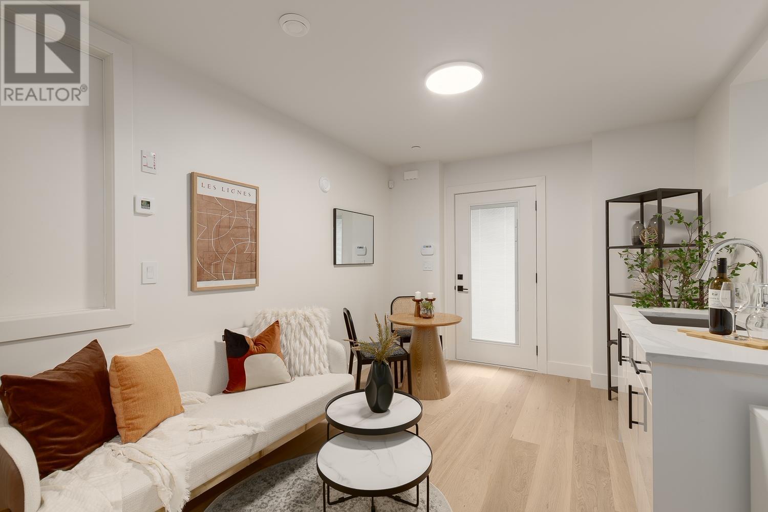 2 2658 Dundas Street, Vancouver, British Columbia  V5K 1P9 - Photo 23 - R2971210