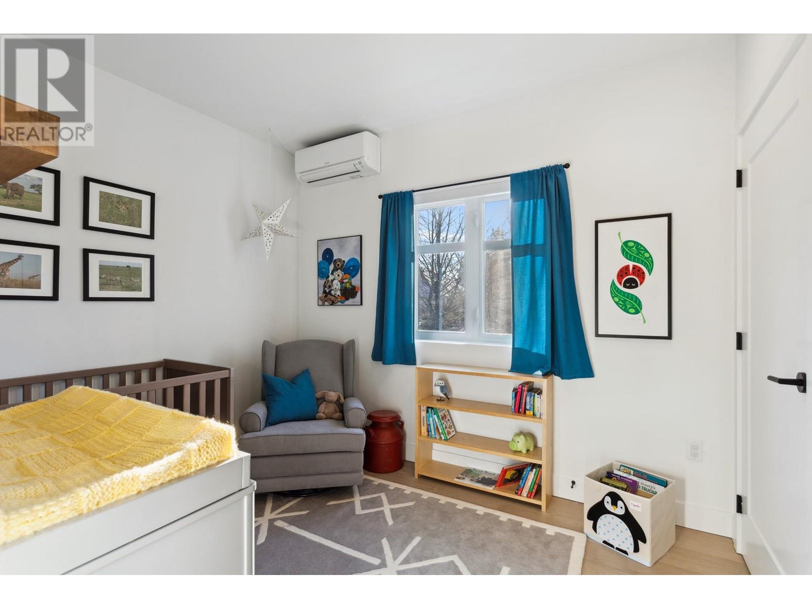 Listing Picture 14 of 25 : 3188 INVERNESS STREET, Vancouver / 溫哥華 - 魯藝地產 Yvonne Lu Group - MLS Medallion Club Member