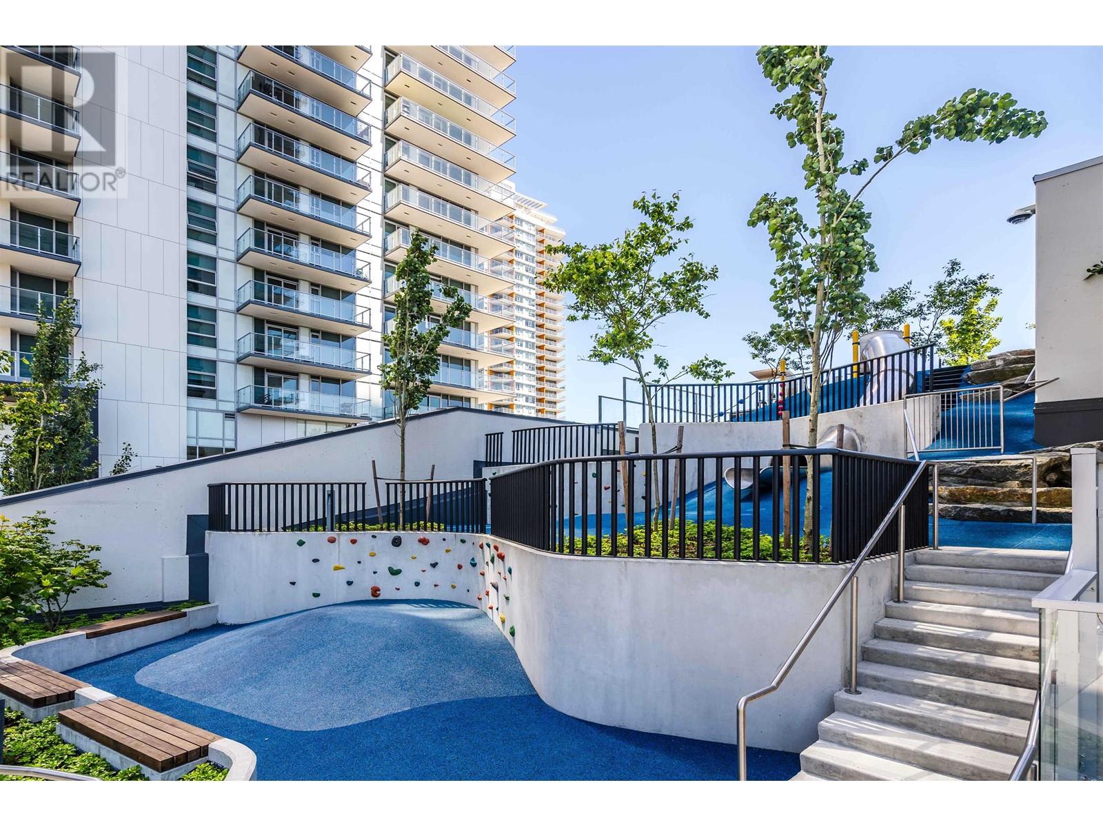 Listing Picture 29 of 29 : 2305 3809 EVERGREEN PLACE, Burnaby / 本拿比 - 魯藝地產 Yvonne Lu Group - MLS Medallion Club Member