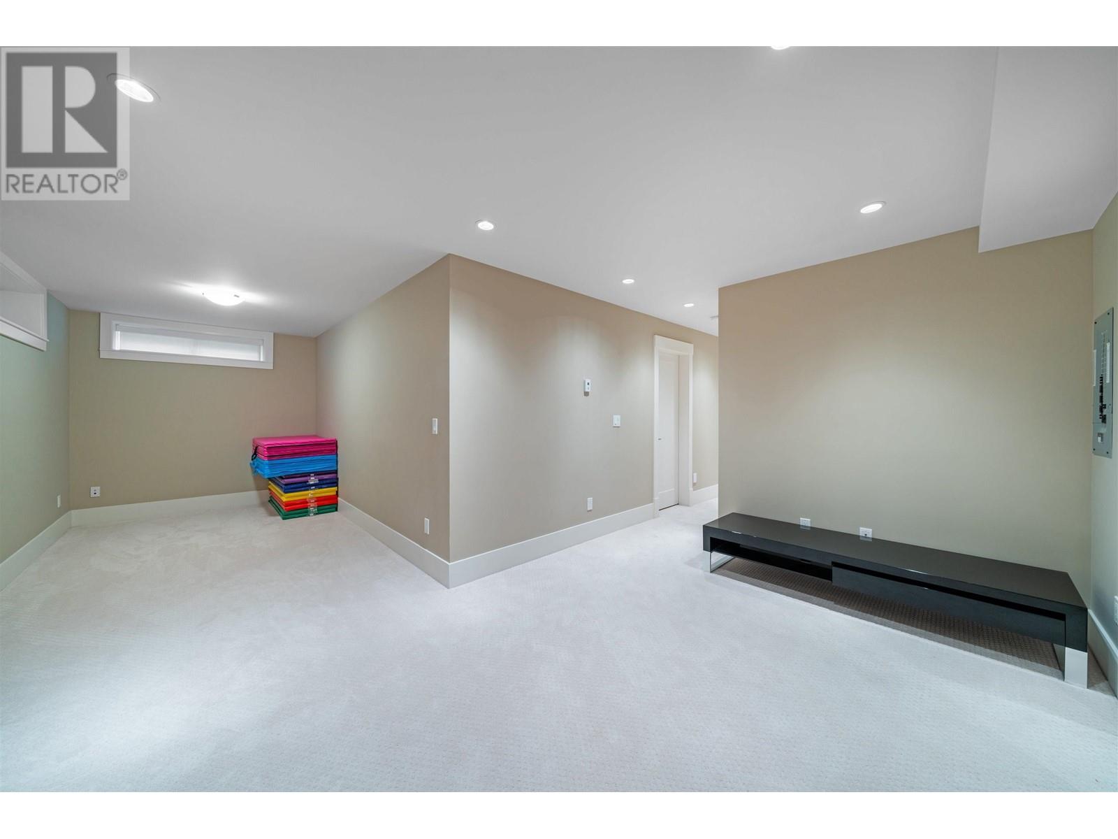7698 Wheater Court, Burnaby, British Columbia  V5E 2A3 - Photo 29 - R2971087