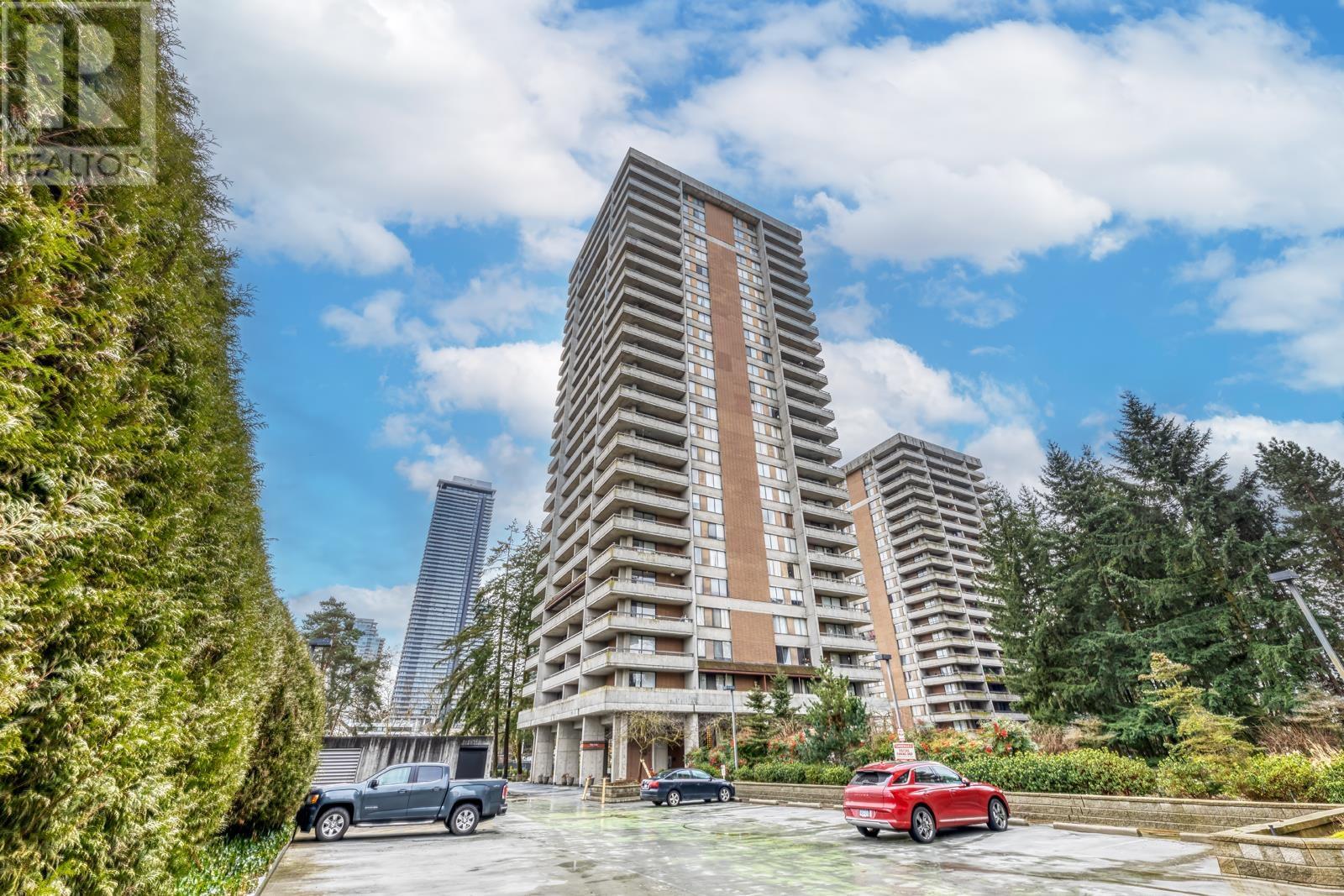 2304 3755 BARTLETT COURT, Burnaby