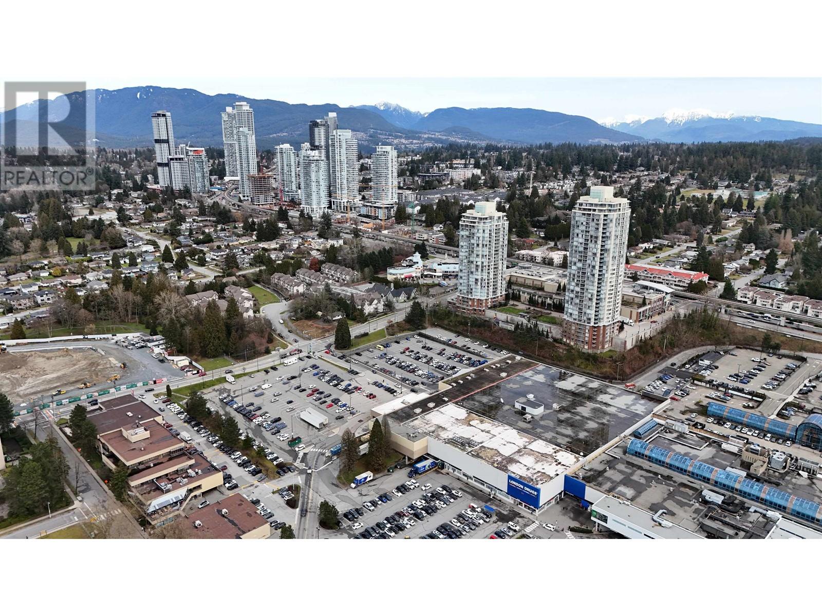 Listing Picture 36 of 40 : 2304 3755 BARTLETT COURT, Burnaby / 本拿比 - 魯藝地產 Yvonne Lu Group - MLS Medallion Club Member