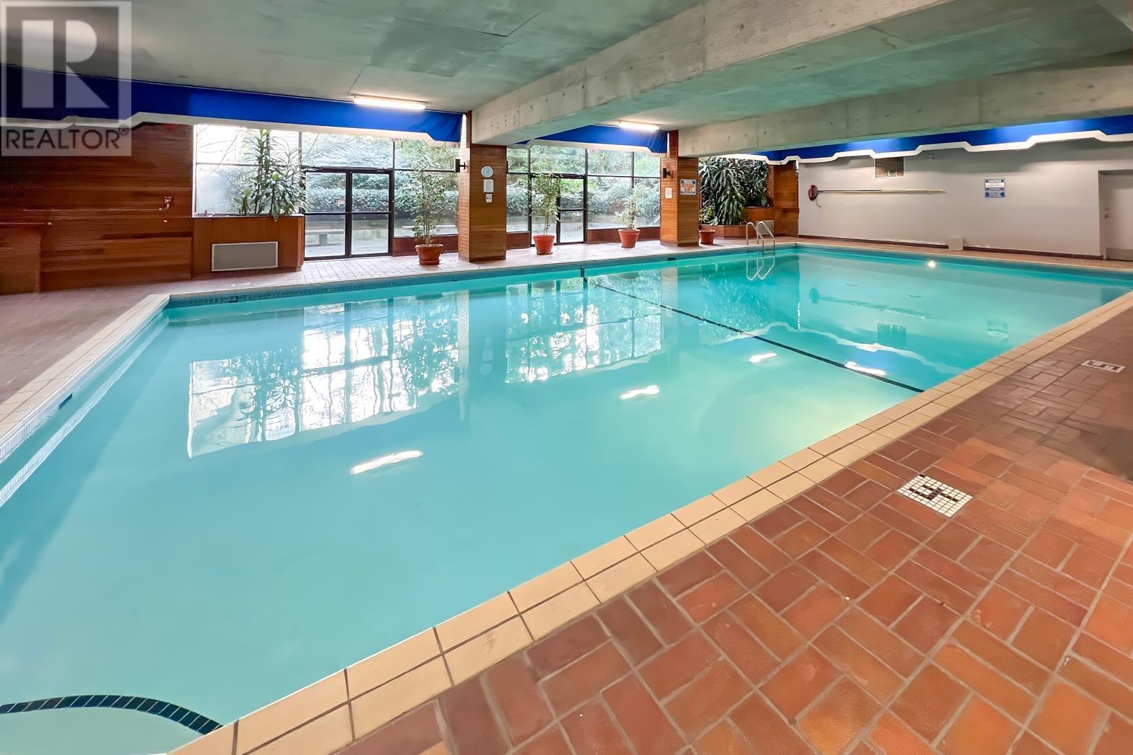 Listing Picture 32 of 40 : 2304 3755 BARTLETT COURT, Burnaby / 本拿比 - 魯藝地產 Yvonne Lu Group - MLS Medallion Club Member
