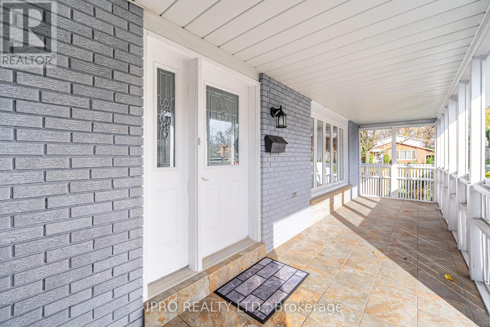 Property at 3050 LENESTER DRIVE image 5