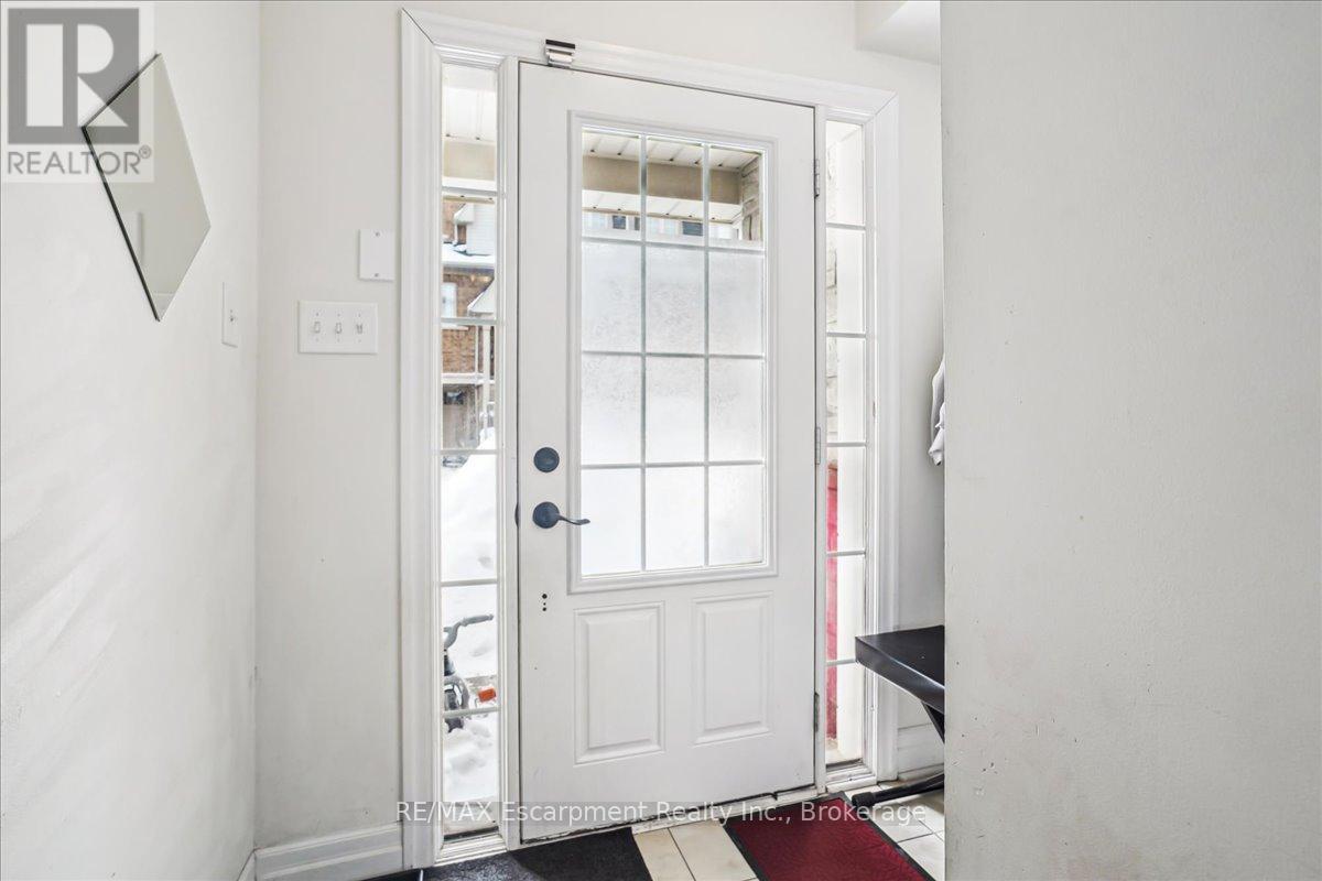 Property at 36 - 2171 FIDDLERS WAY image 4