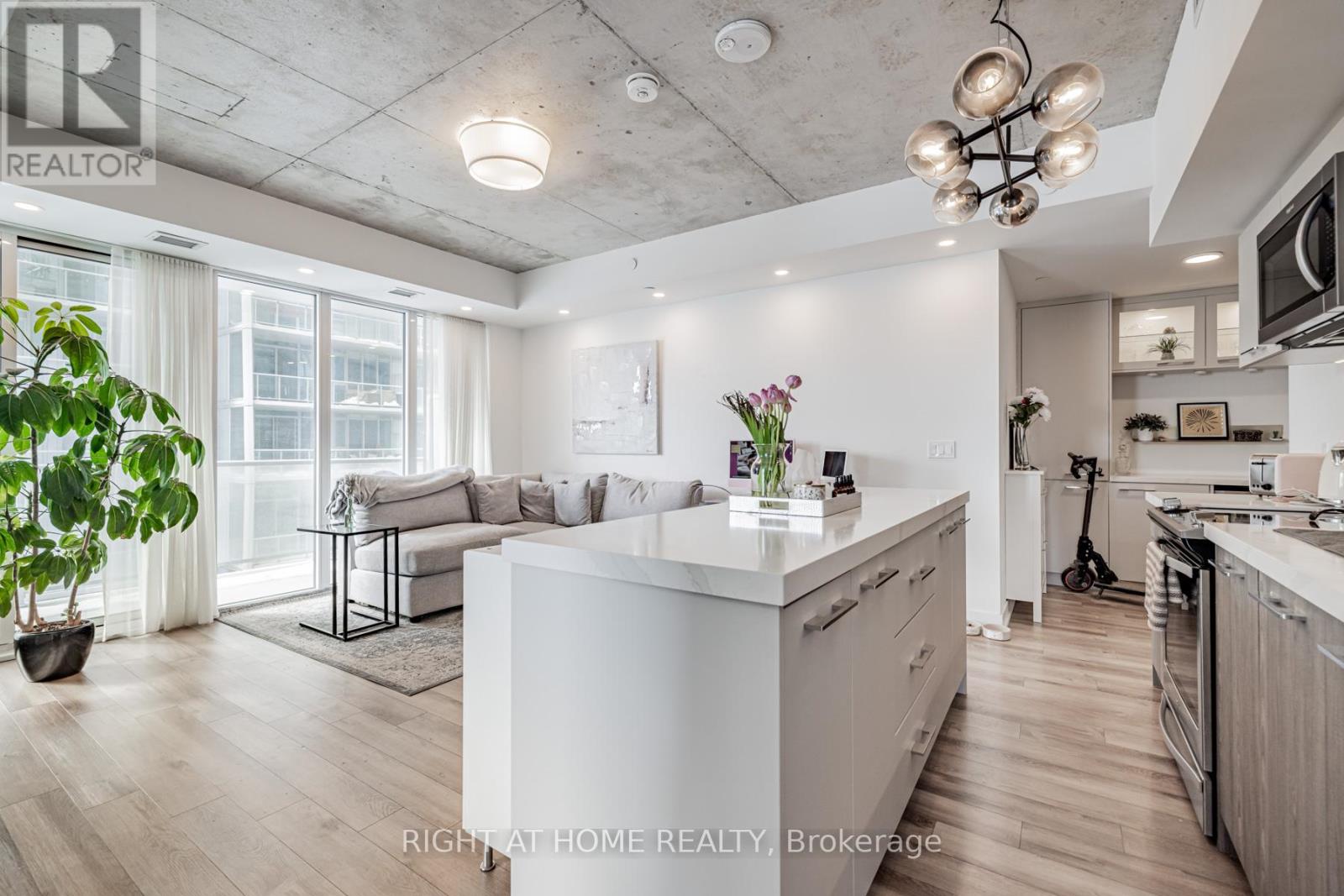 607 - 25 Baseball Place, Toronto, Ontario  M4M 0E7 - Photo 6 - E11990422