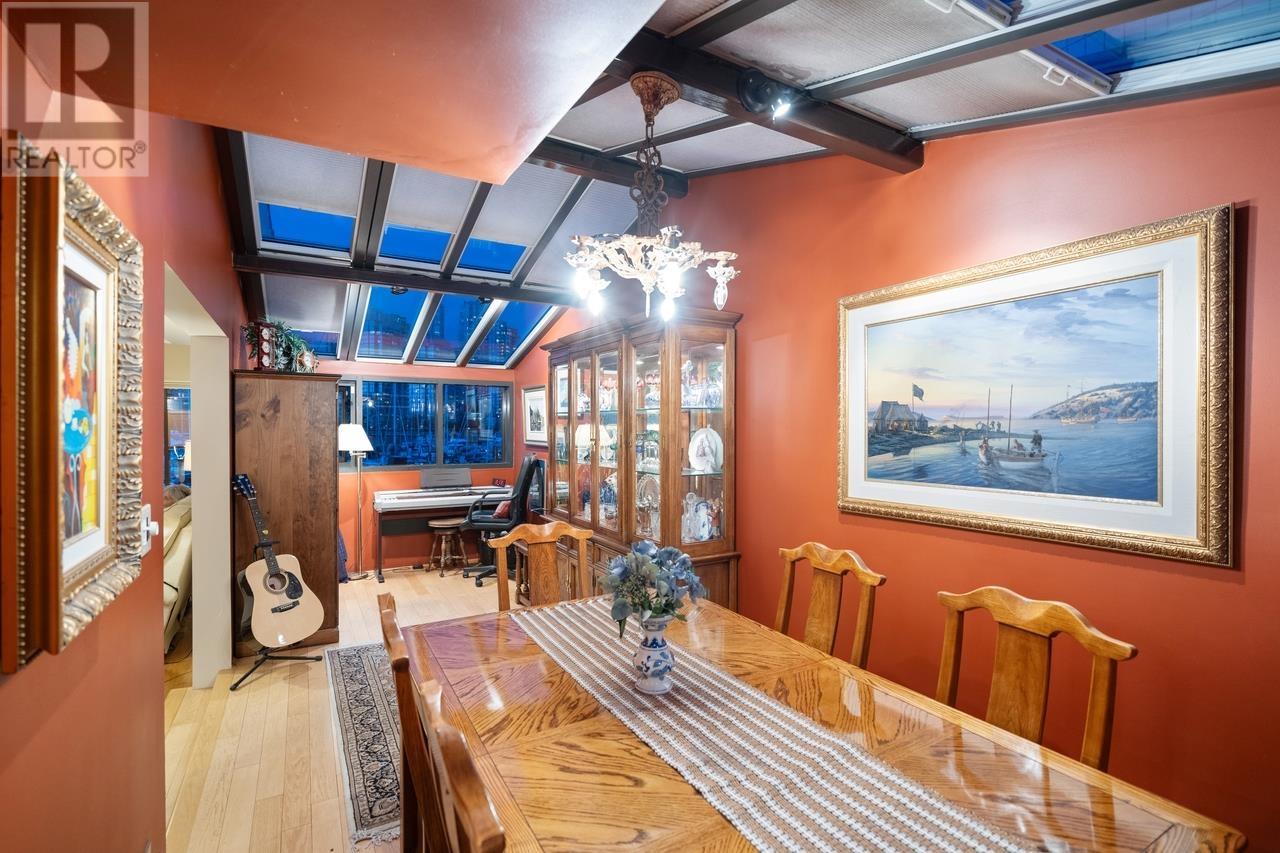 Listing Picture 19 of 40 : 1042 IRONWORK PASSAGE, Vancouver / 溫哥華 - 魯藝地產 Yvonne Lu Group - MLS Medallion Club Member