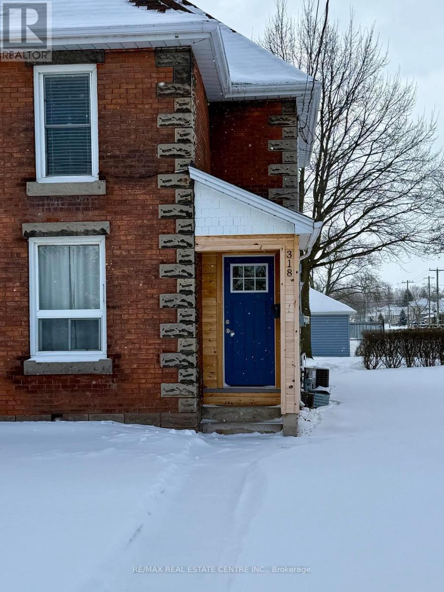 Property at 318 CLARENCE STREET image 2