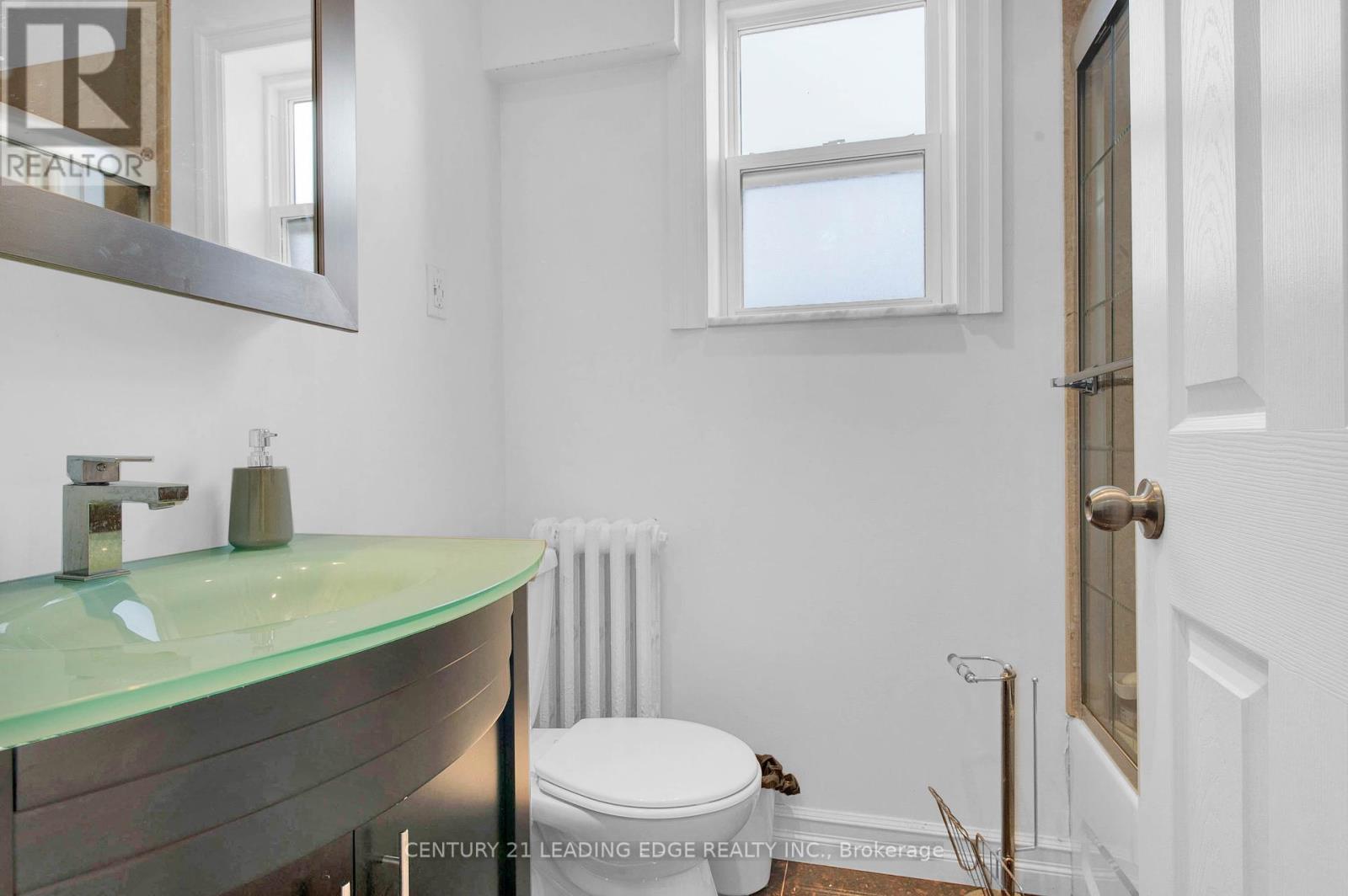 65 Branstone Road, Toronto, Ontario  M6E 4E3 - Photo 26 - W11984135