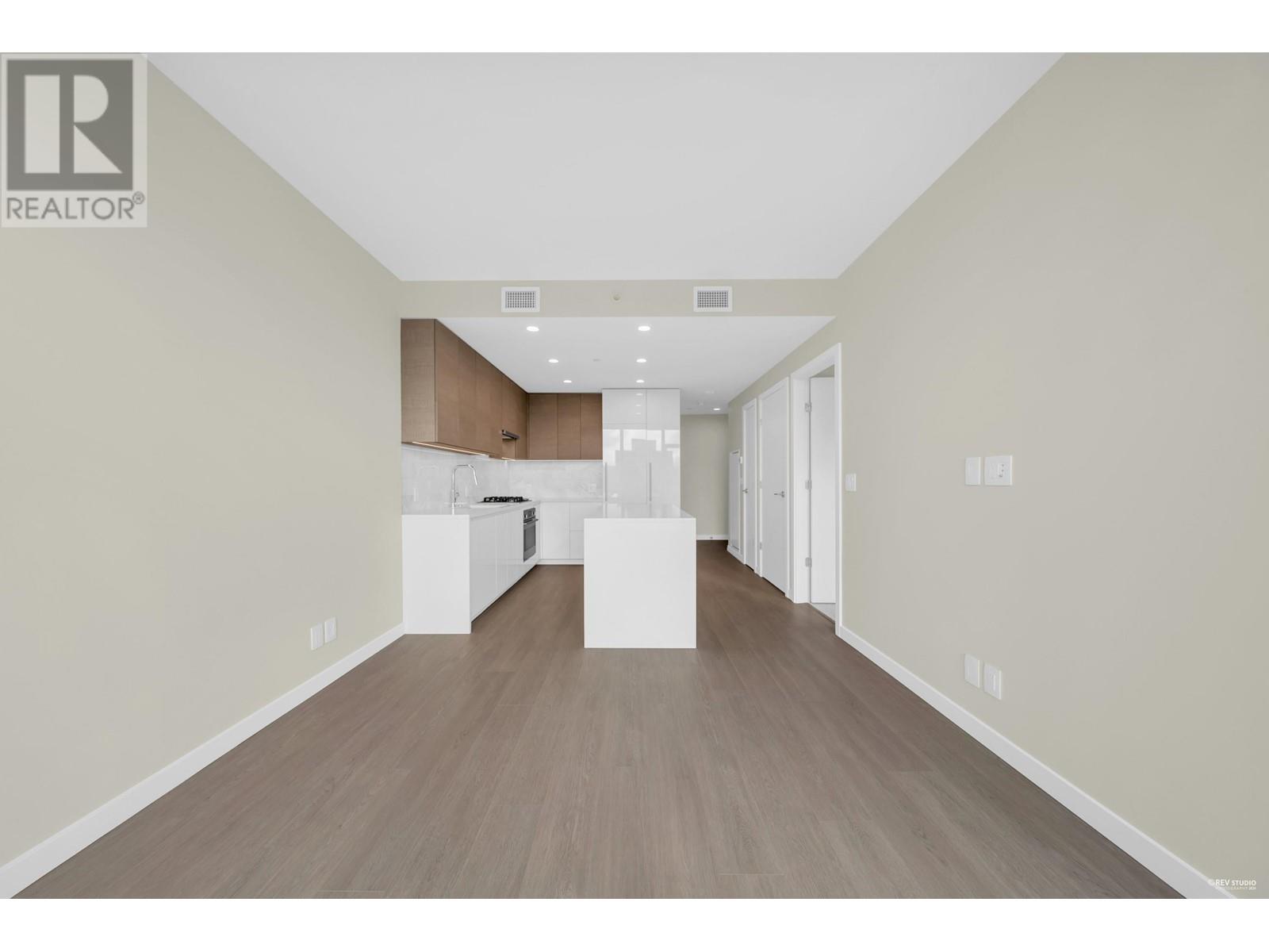 Listing Picture 9 of 22 : 1111 4168 LOUGHEED HIGHWAY, Burnaby / 本拿比 - 魯藝地產 Yvonne Lu Group - MLS Medallion Club Member