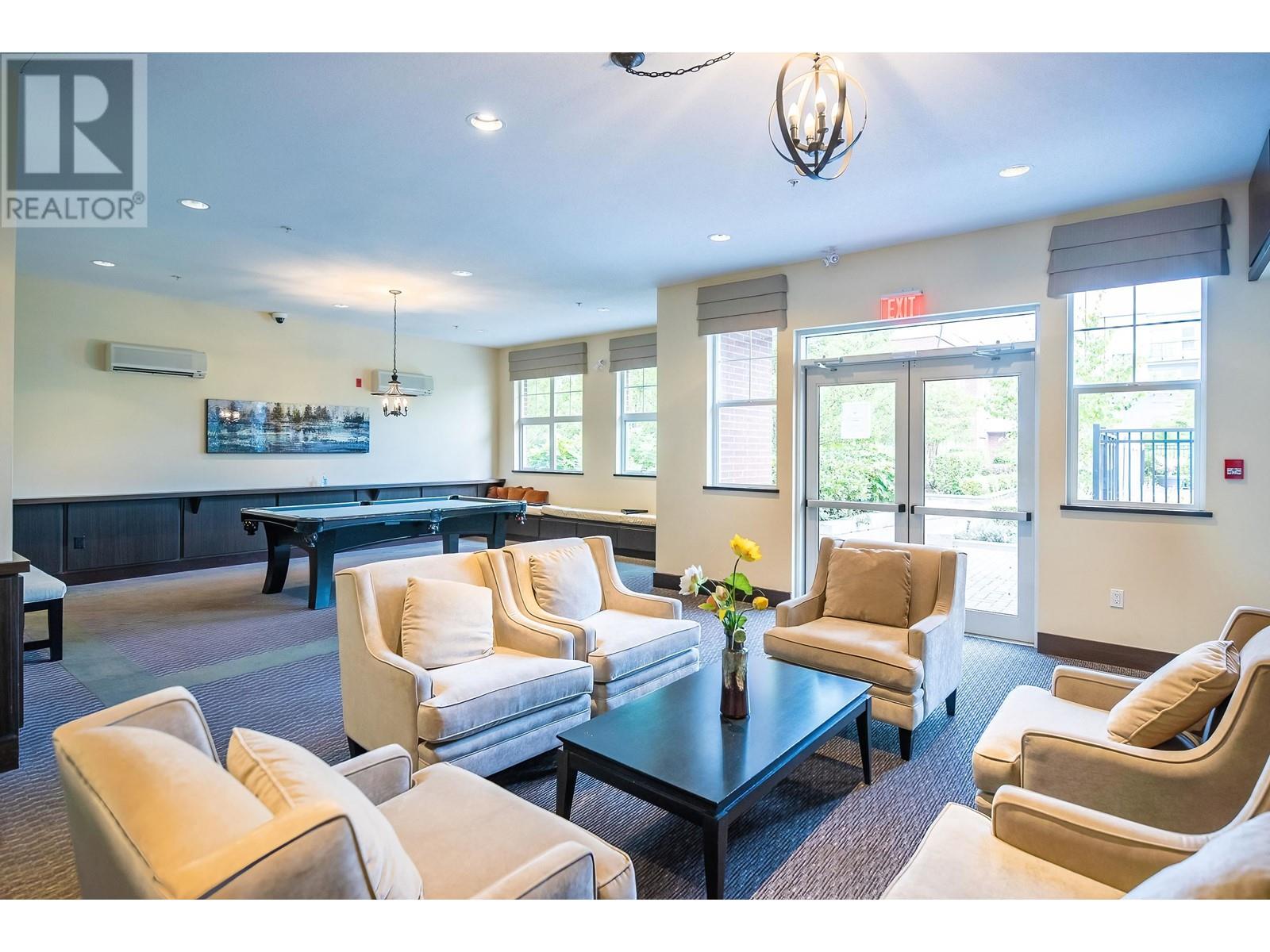 Listing Picture 21 of 30 : 317 9388 MCKIM WAY, Richmond / 烈治文 - 魯藝地產 Yvonne Lu Group - MLS Medallion Club Member