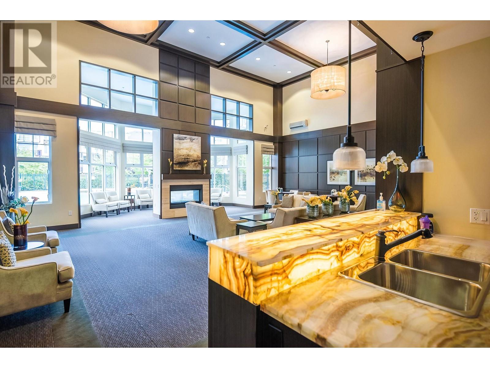 Listing Picture 24 of 30 : 317 9388 MCKIM WAY, Richmond / 烈治文 - 魯藝地產 Yvonne Lu Group - MLS Medallion Club Member