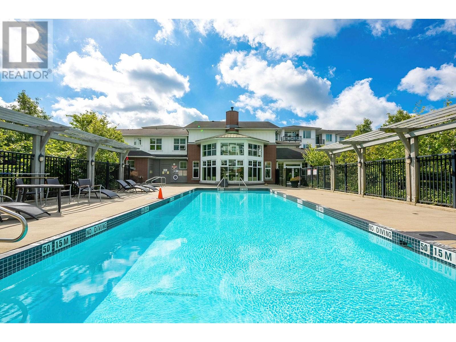 Listing Picture 30 of 30 : 317 9388 MCKIM WAY, Richmond / 烈治文 - 魯藝地產 Yvonne Lu Group - MLS Medallion Club Member