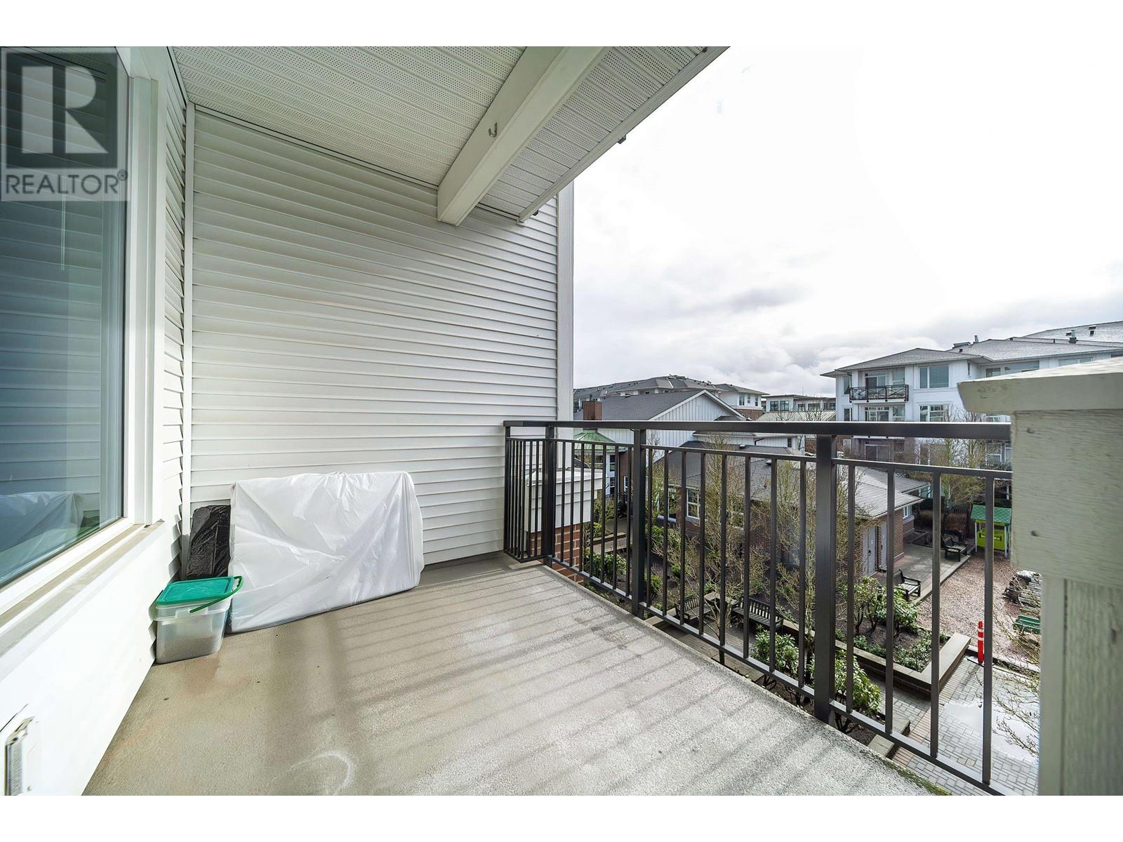 Listing Picture 14 of 30 : 317 9388 MCKIM WAY, Richmond / 烈治文 - 魯藝地產 Yvonne Lu Group - MLS Medallion Club Member