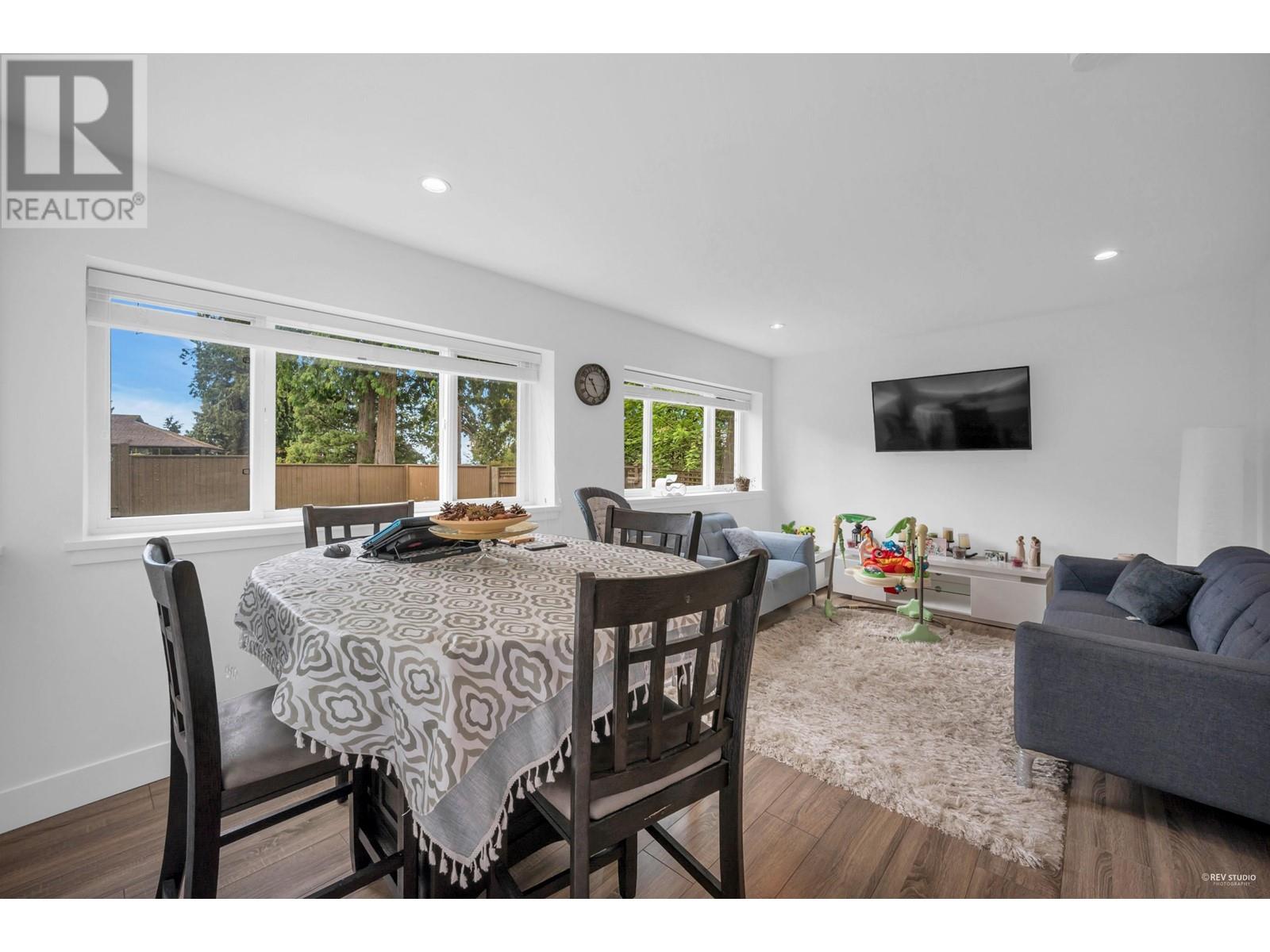 819 Prospect Avenue, North Vancouver, British Columbia  V7R 2M2 - Photo 12 - R2971223