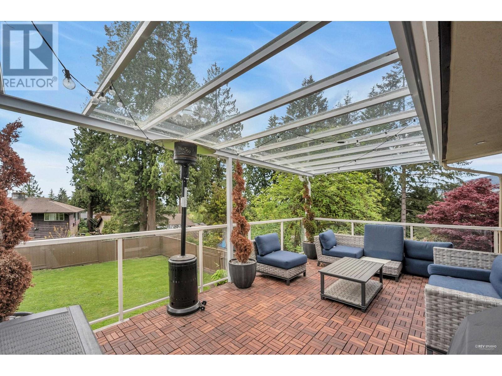 819 Prospect Avenue, North Vancouver, British Columbia  V7R 2M2 - Photo 34 - R2971223