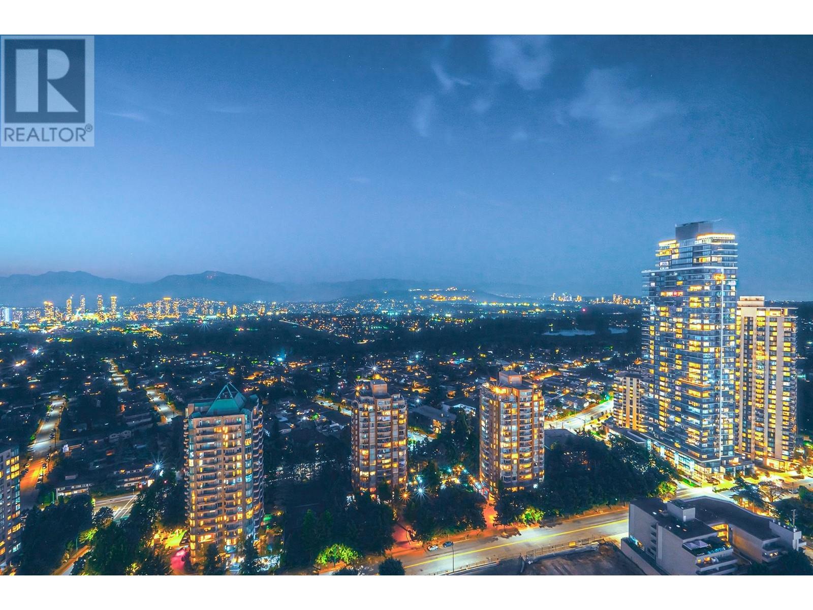 3703 4688 KINGSWAY, Burnaby