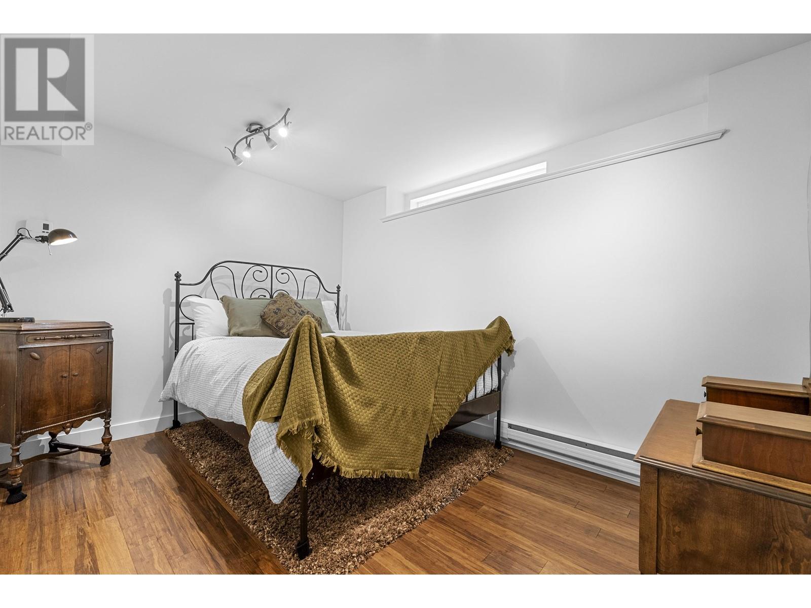 3072 Lazy A Street, Coquitlam, British Columbia  V3C 3N9 - Photo 23 - R2970508
