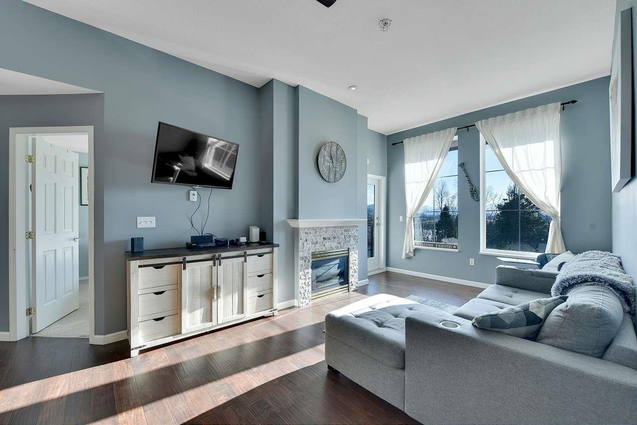 312 33599 2ND AVENUE, Mission, British Columbia