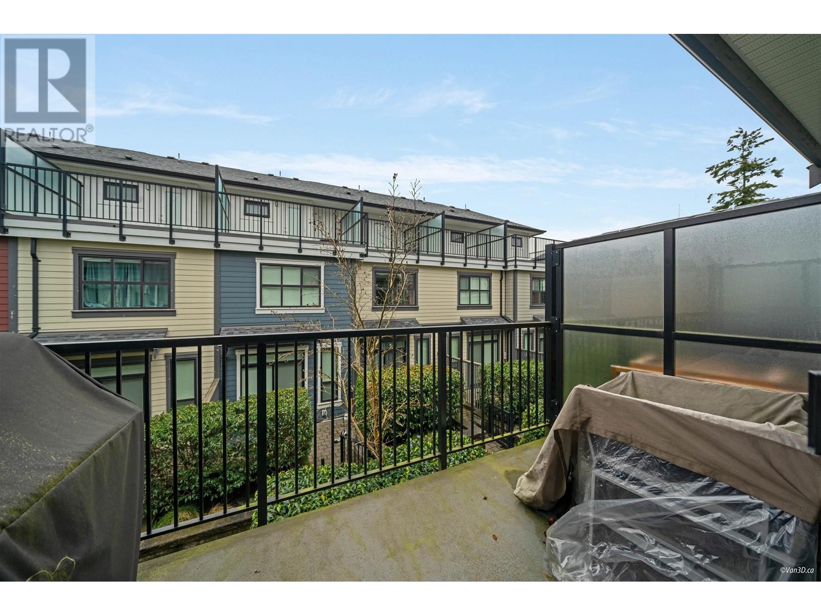 Listing Picture 5 of 28 : 27 7039 MACPHERSON AVENUE, Burnaby / 本拿比 - 魯藝地產 Yvonne Lu Group - MLS Medallion Club Member