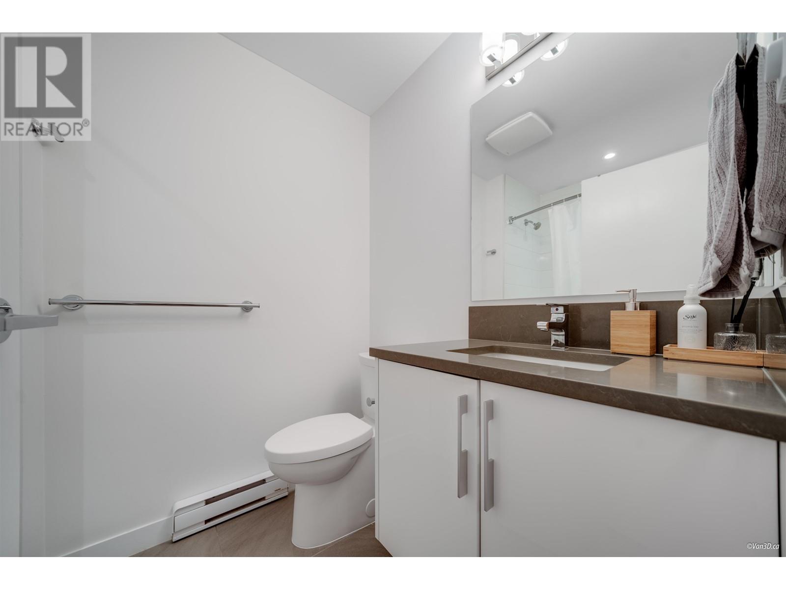 Listing Picture 20 of 28 : 27 7039 MACPHERSON AVENUE, Burnaby / 本拿比 - 魯藝地產 Yvonne Lu Group - MLS Medallion Club Member