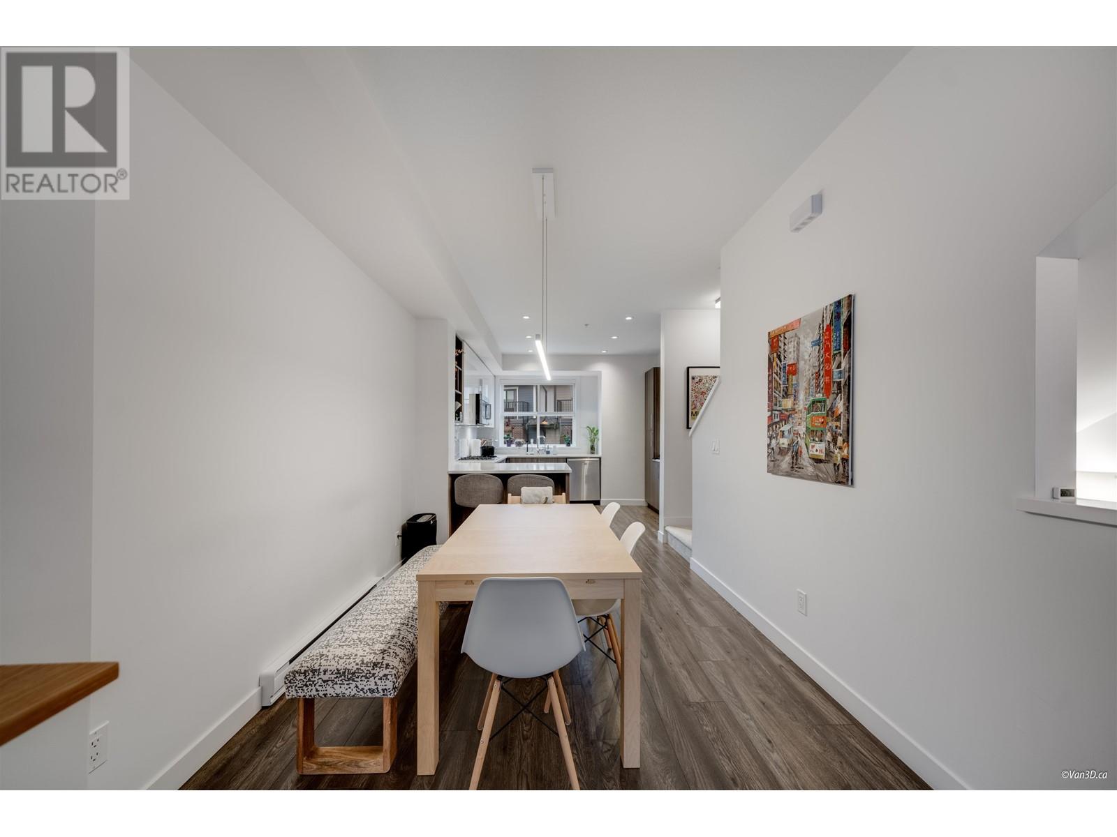 Listing Picture 12 of 28 : 27 7039 MACPHERSON AVENUE, Burnaby / 本拿比 - 魯藝地產 Yvonne Lu Group - MLS Medallion Club Member