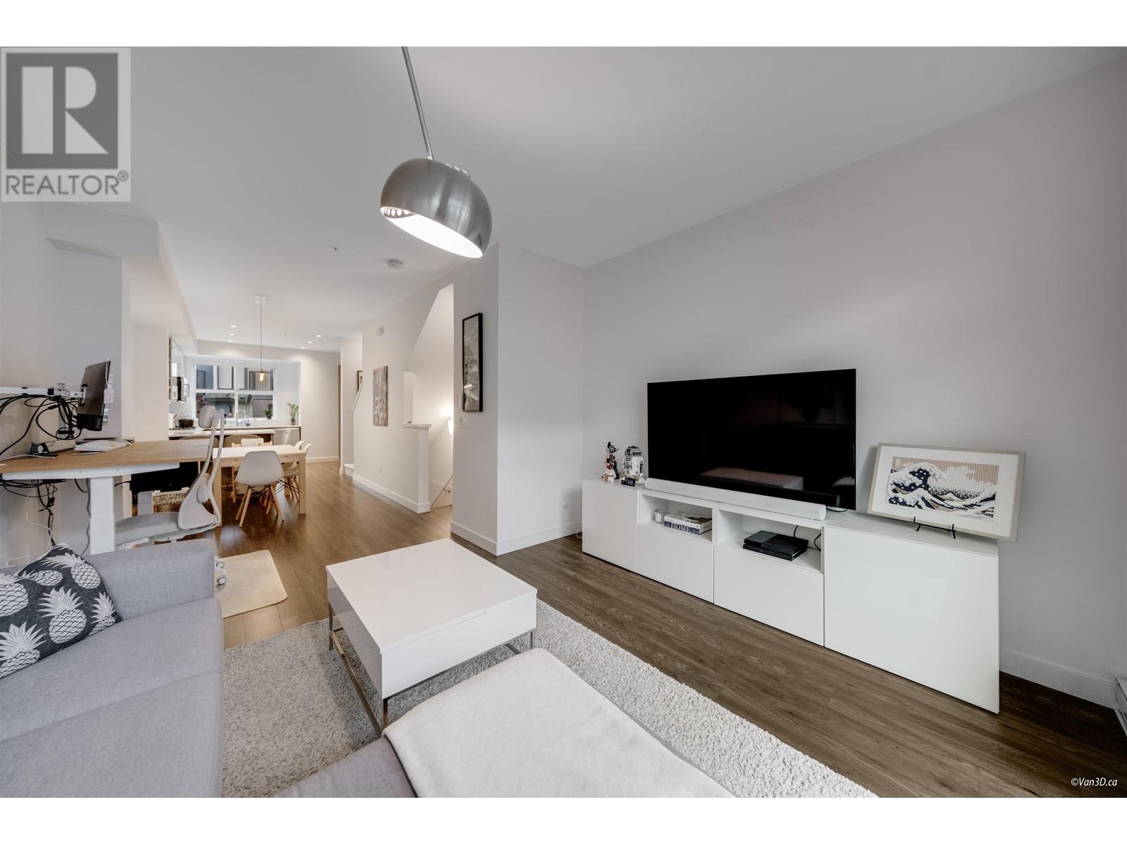 Listing Picture 9 of 28 : 27 7039 MACPHERSON AVENUE, Burnaby / 本拿比 - 魯藝地產 Yvonne Lu Group - MLS Medallion Club Member