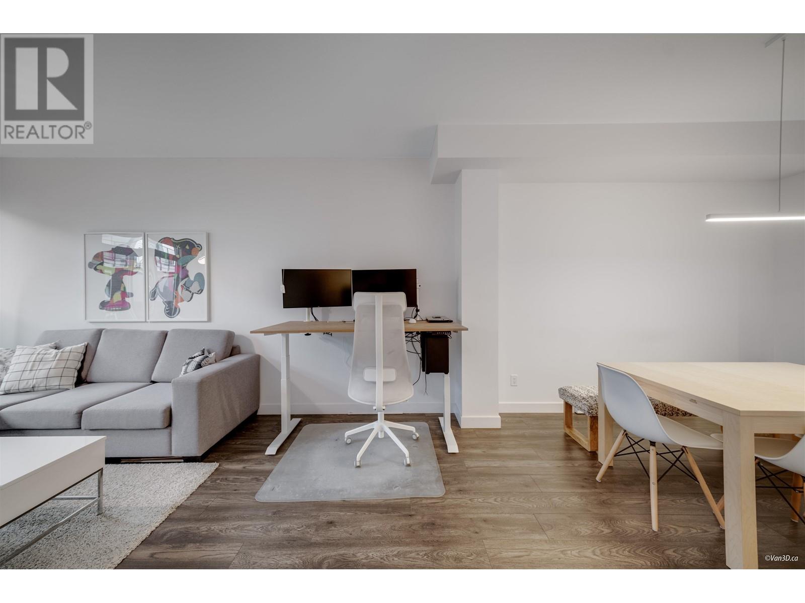 Listing Picture 10 of 28 : 27 7039 MACPHERSON AVENUE, Burnaby / 本拿比 - 魯藝地產 Yvonne Lu Group - MLS Medallion Club Member