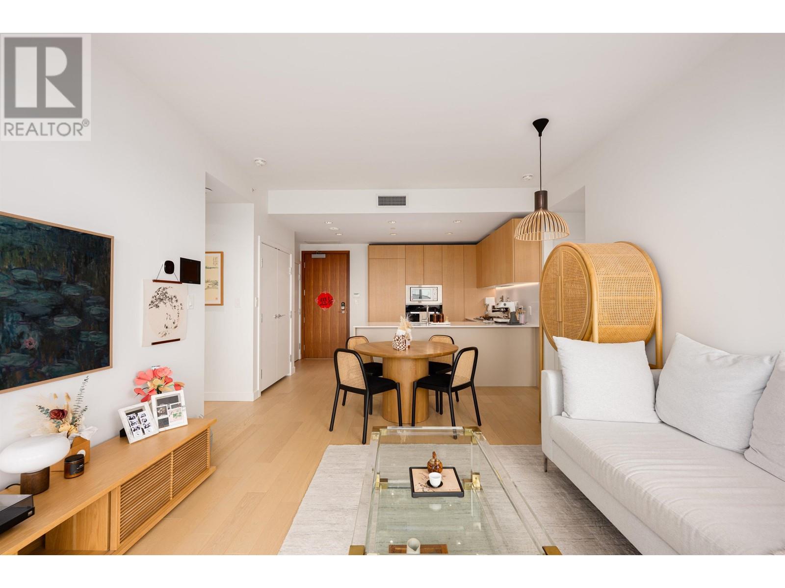 Listing Picture 5 of 18 : 705 6622 PEARSON WAY, Richmond / 烈治文 - 魯藝地產 Yvonne Lu Group - MLS Medallion Club Member