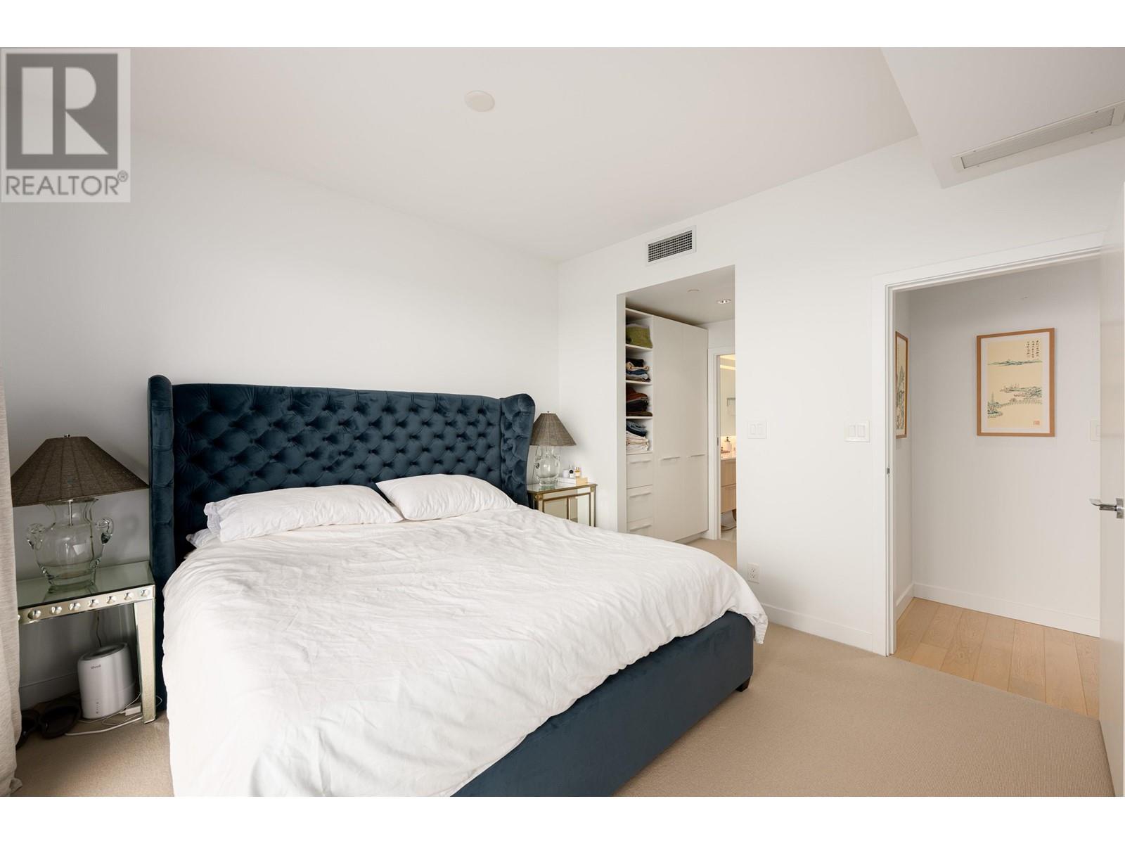 Listing Picture 10 of 18 : 705 6622 PEARSON WAY, Richmond / 烈治文 - 魯藝地產 Yvonne Lu Group - MLS Medallion Club Member