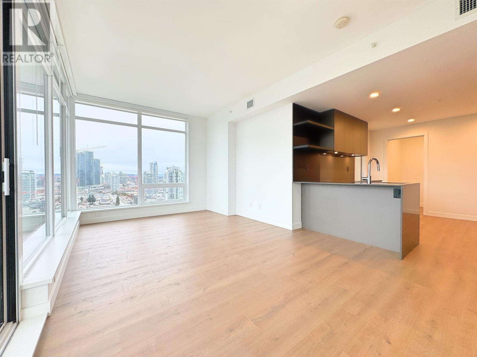 Listing Picture 7 of 40 : 2206 2181 MADISON AVENUE, Burnaby / 本拿比 - 魯藝地產 Yvonne Lu Group - MLS Medallion Club Member