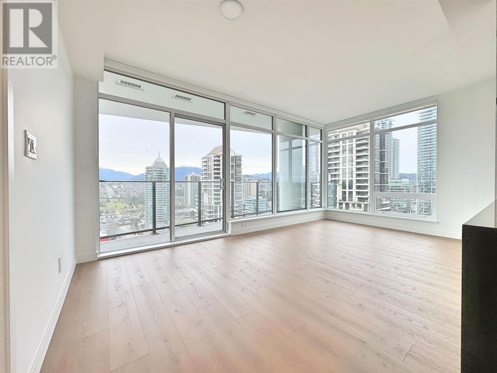 Listing Picture 3 of 40 : 2206 2181 MADISON AVENUE, Burnaby / 本拿比 - 魯藝地產 Yvonne Lu Group - MLS Medallion Club Member