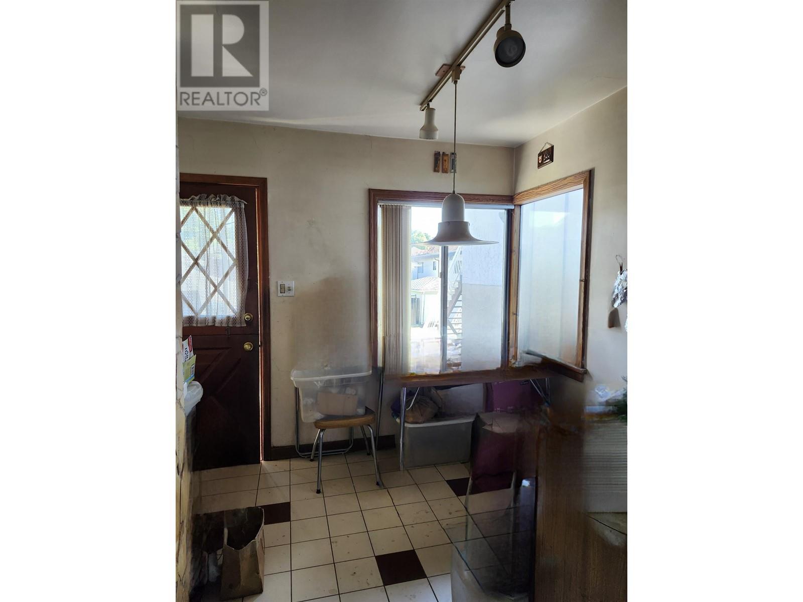 2566 Venables Street, Vancouver, British Columbia  V5K 2R1 - Photo 2 - R2971255