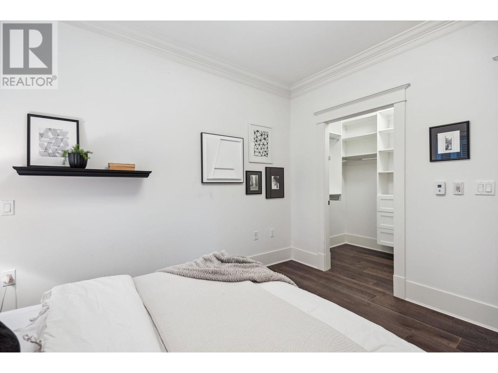 Listing Picture 18 of 24 : 3182 BURRARD STREET, Vancouver / 溫哥華 - 魯藝地產 Yvonne Lu Group - MLS Medallion Club Member