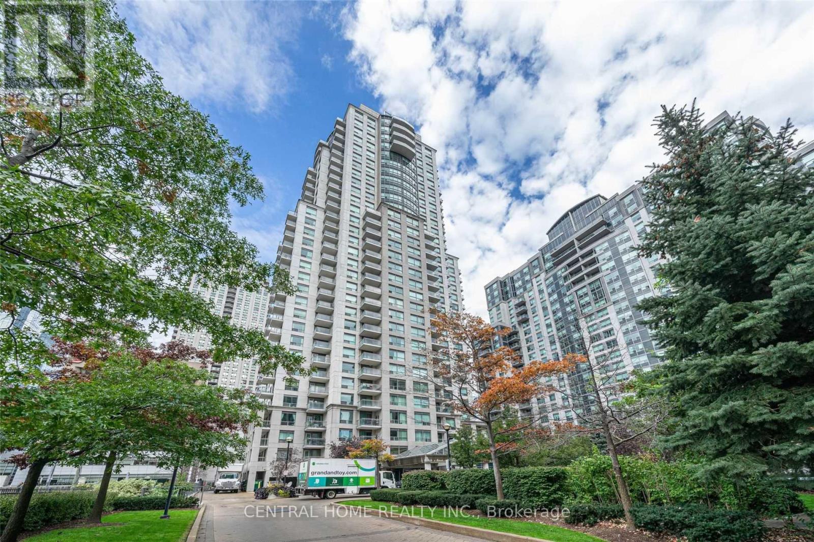 Property at 2203 - 21 HILLCREST AVENUE image 1